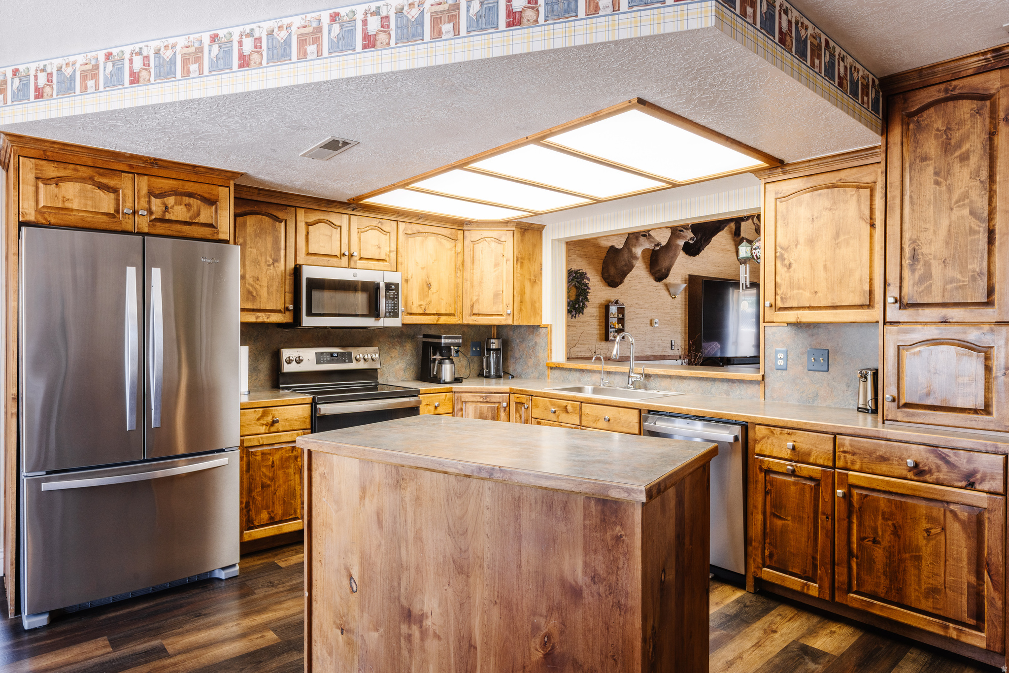 main property photo 4
