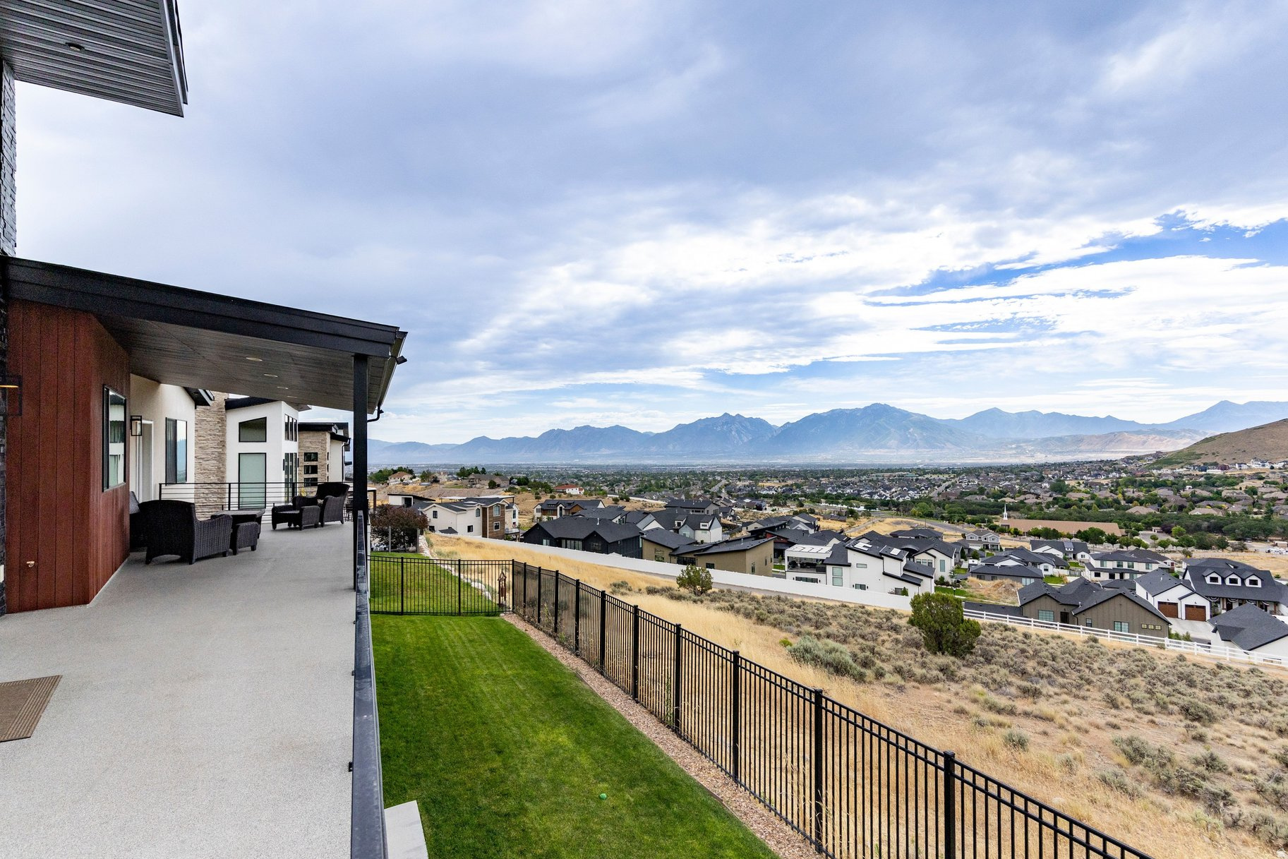 main property photo 49