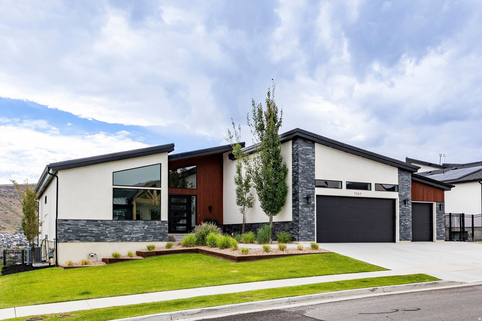 main property photo 62