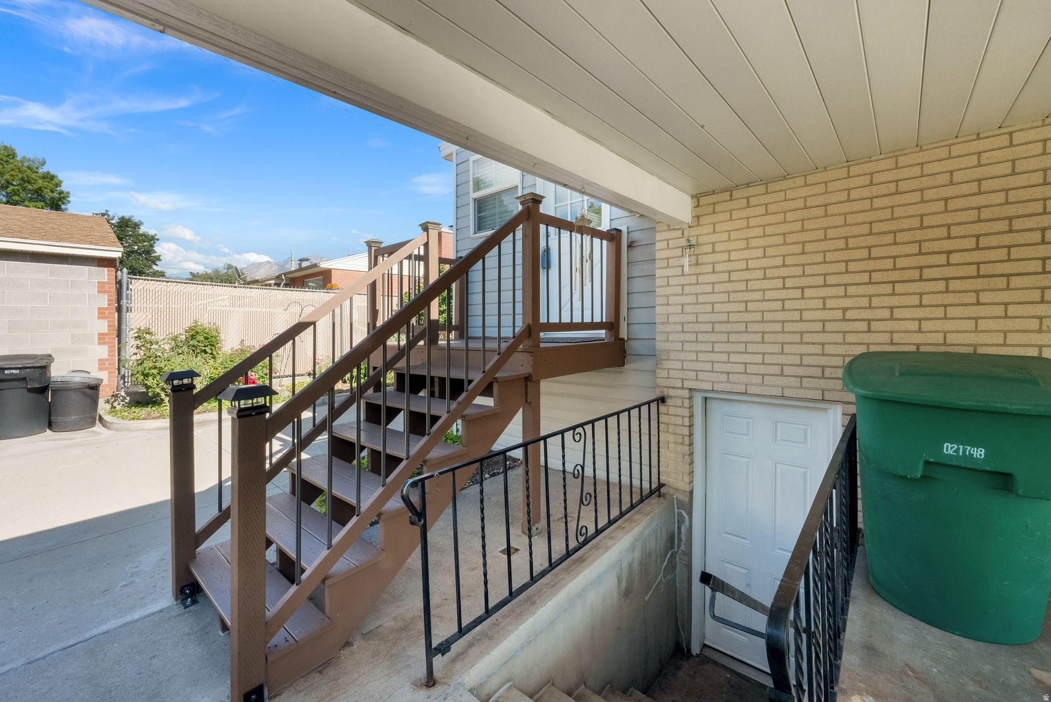 main property photo 10