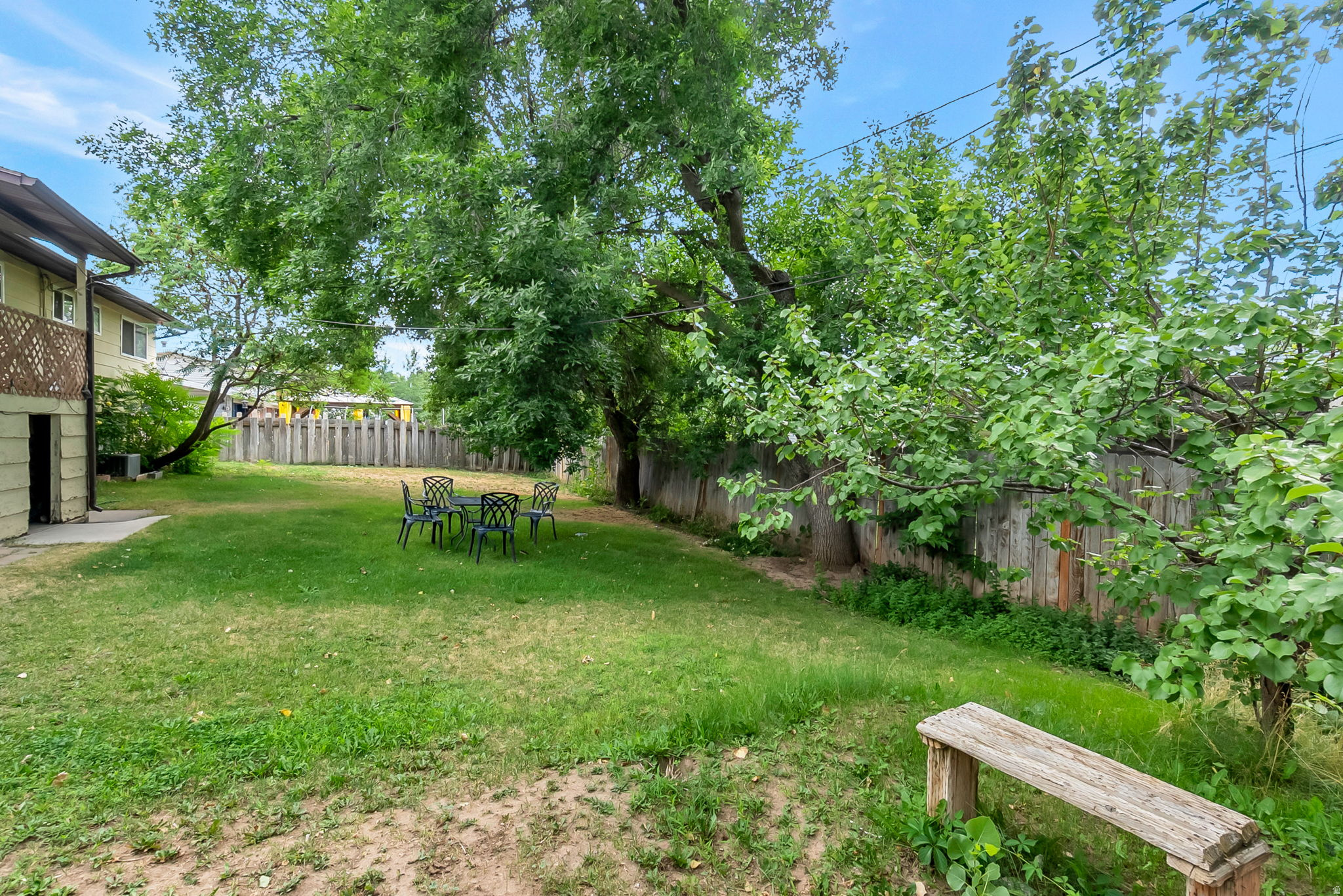 main property photo 23