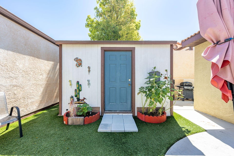 main property photo 15