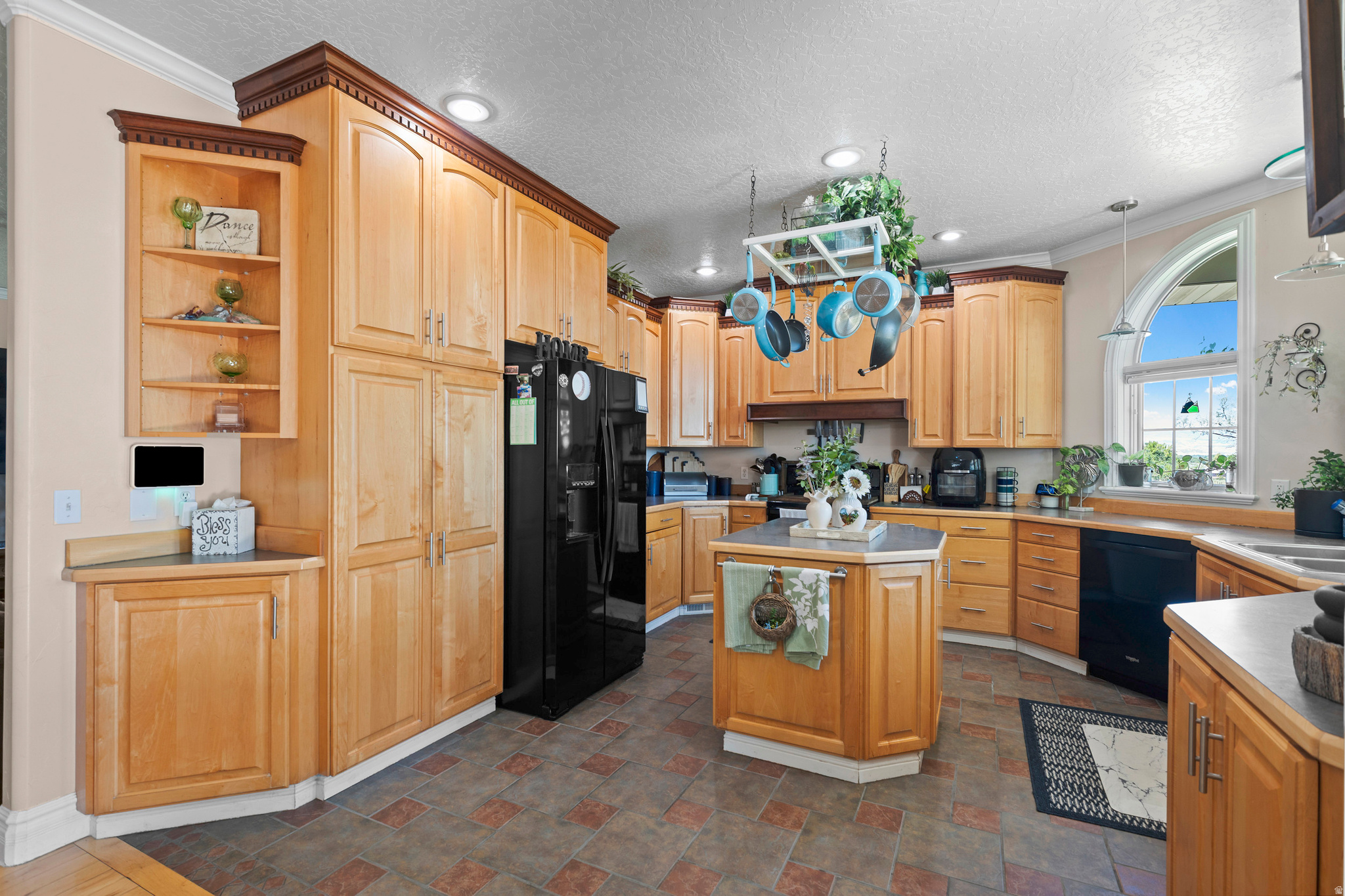 main property photo 14