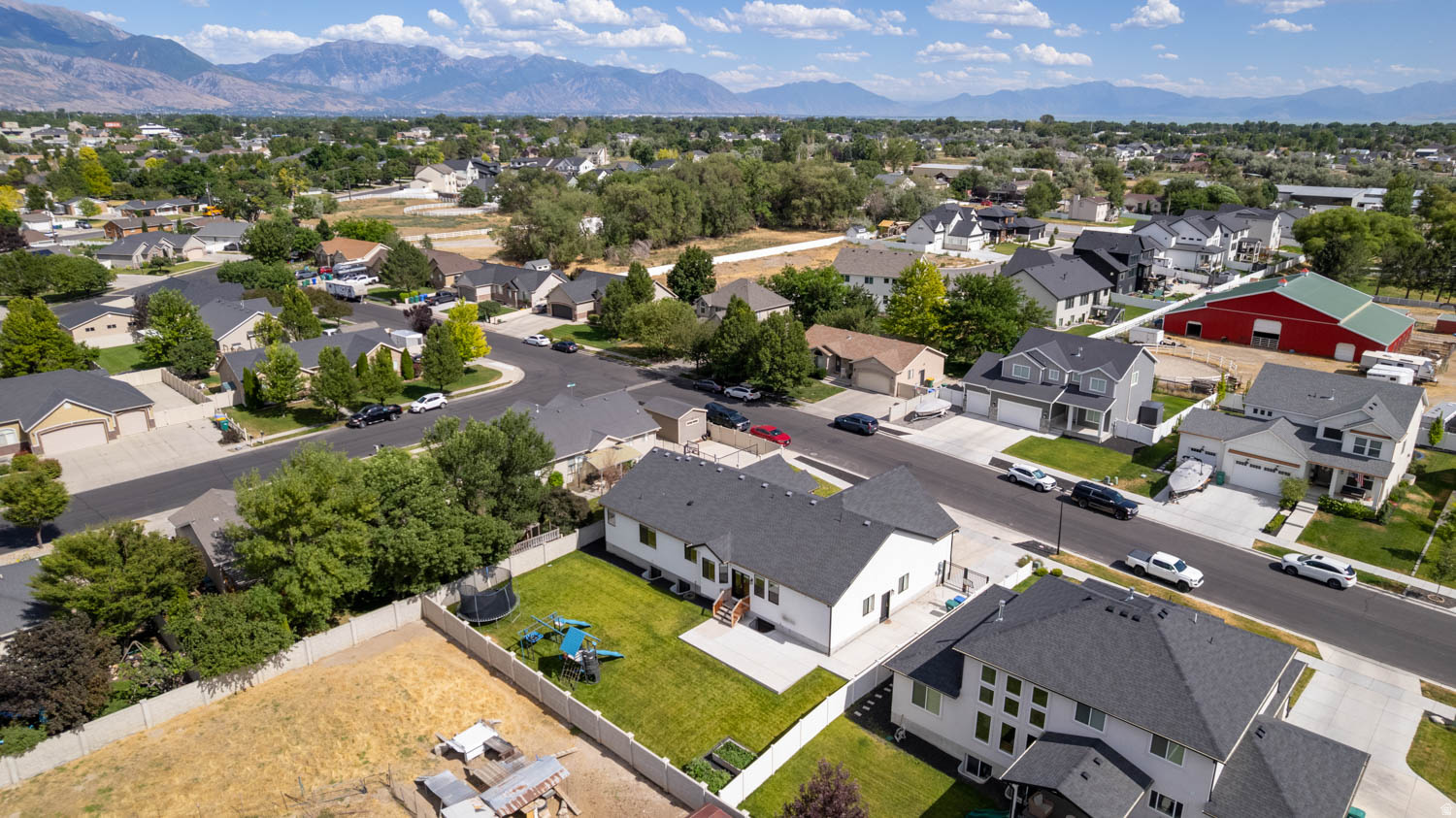 main property photo 47