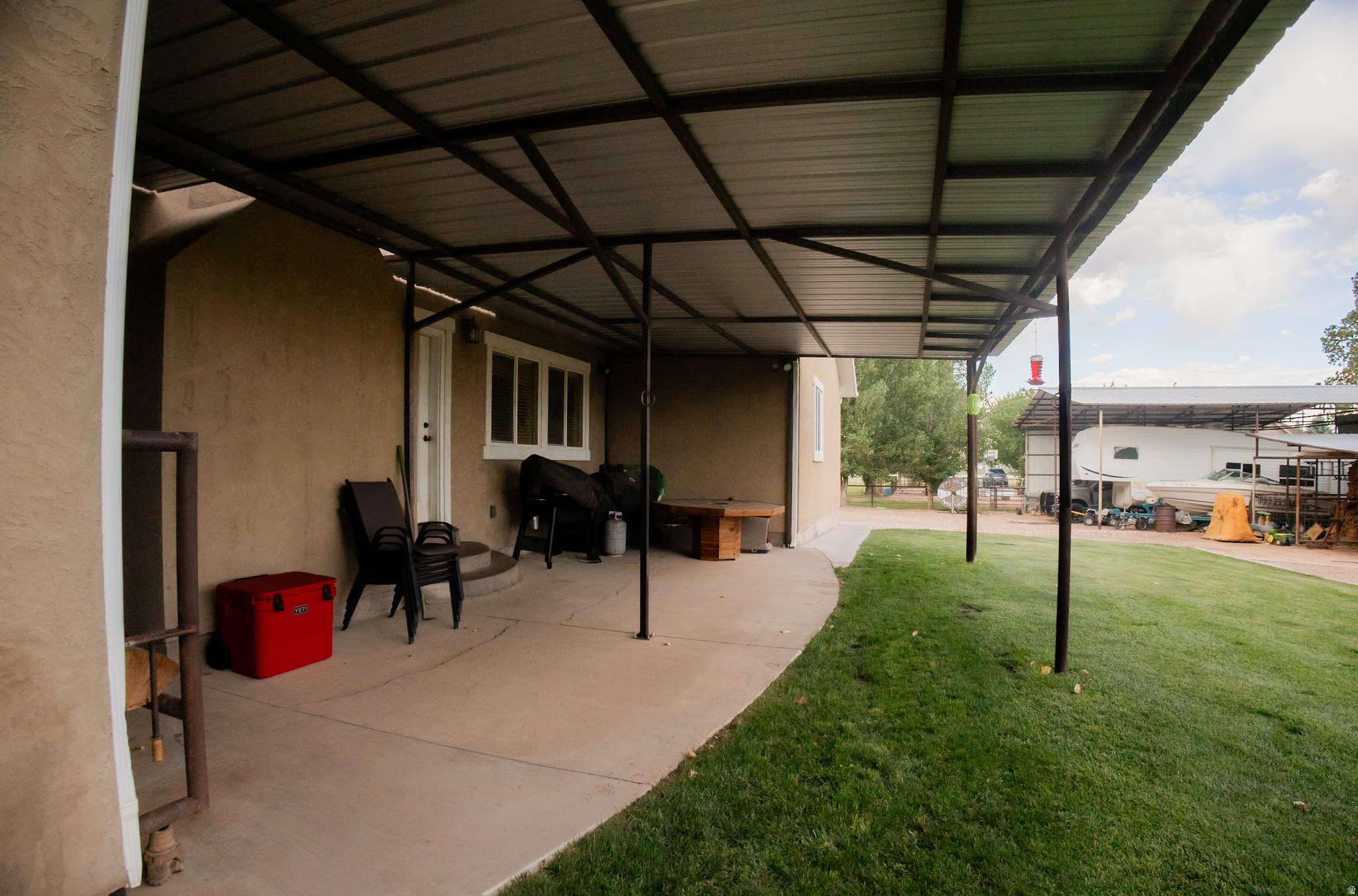 main property photo 17