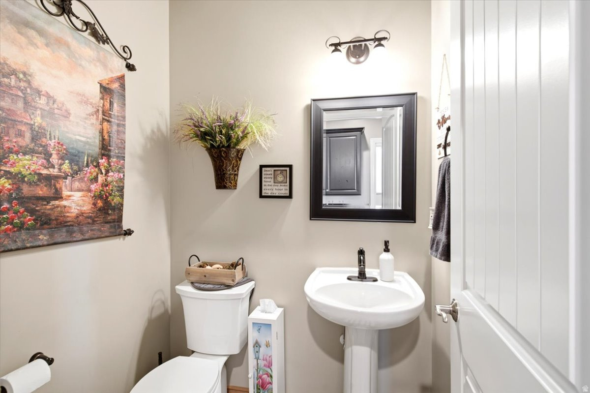 main property photo 40