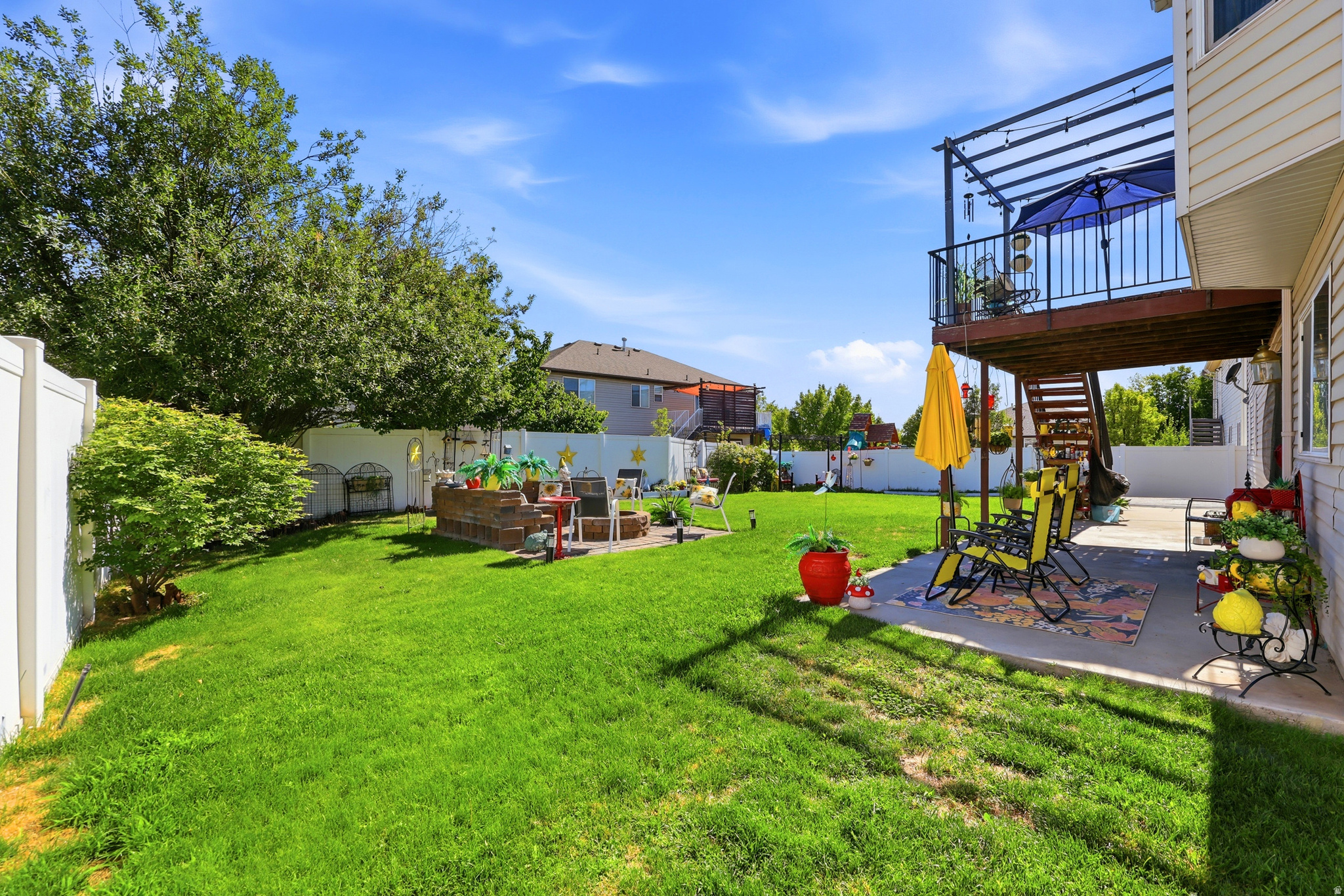 main property photo 25
