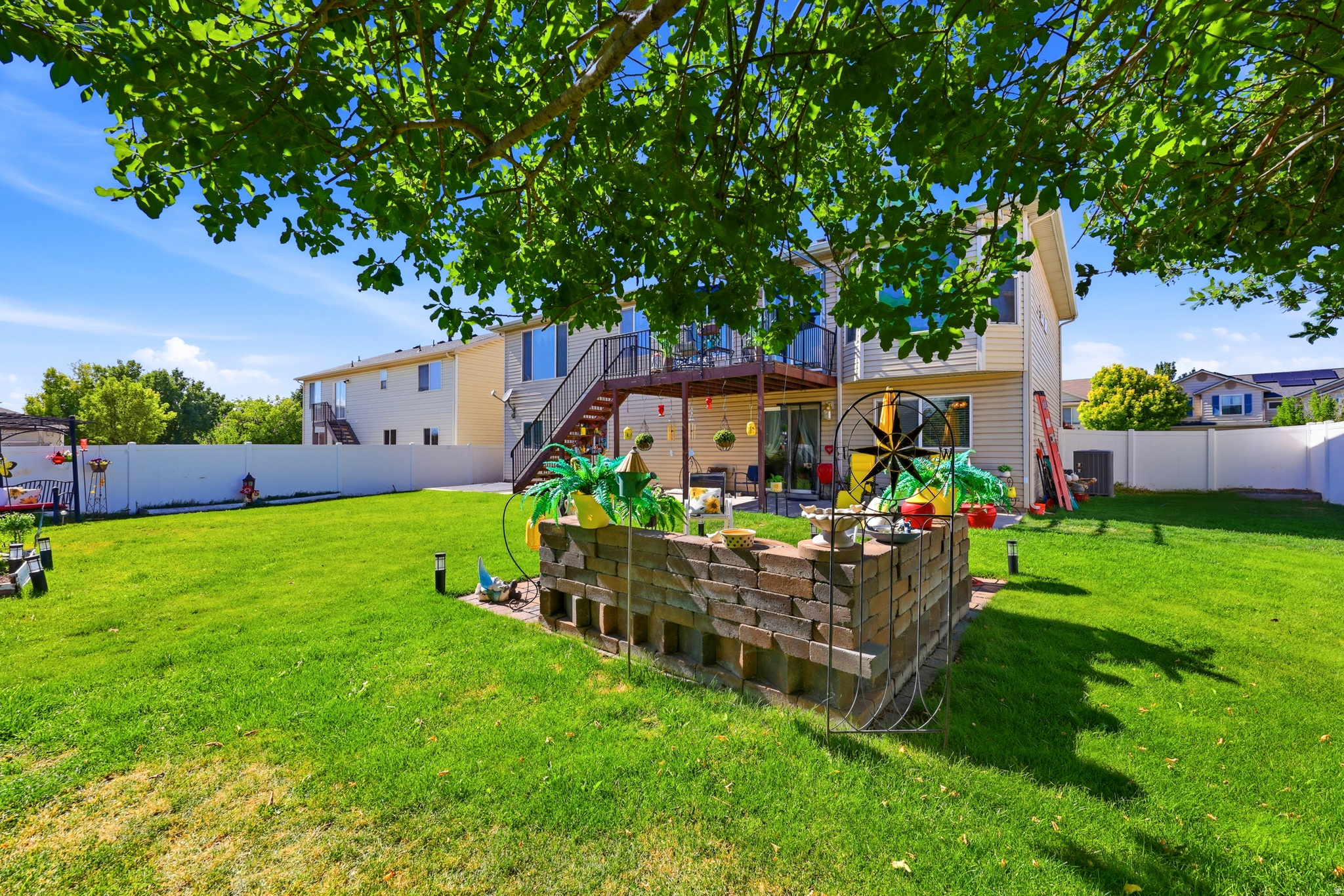 main property photo 27