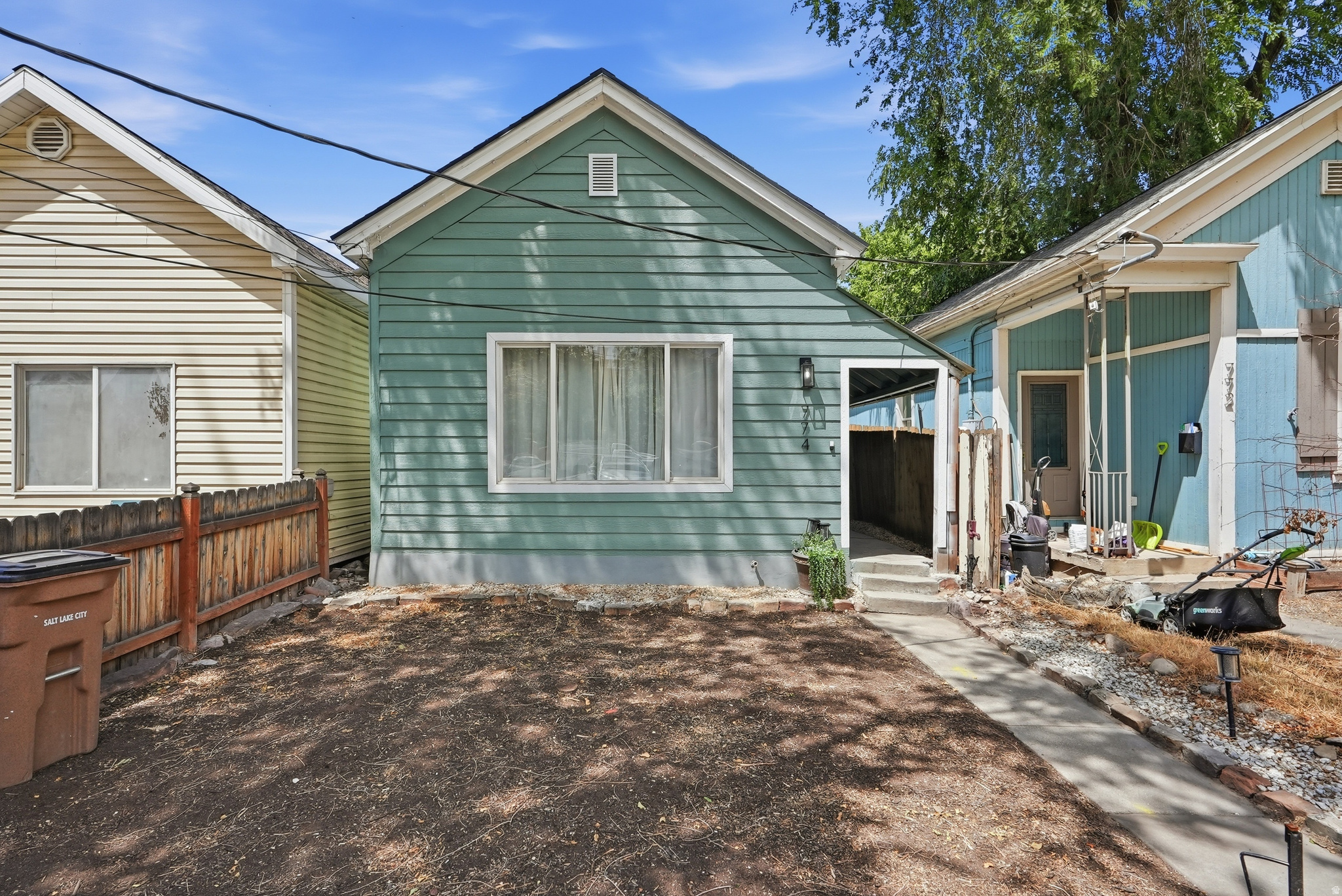 main property photo 18