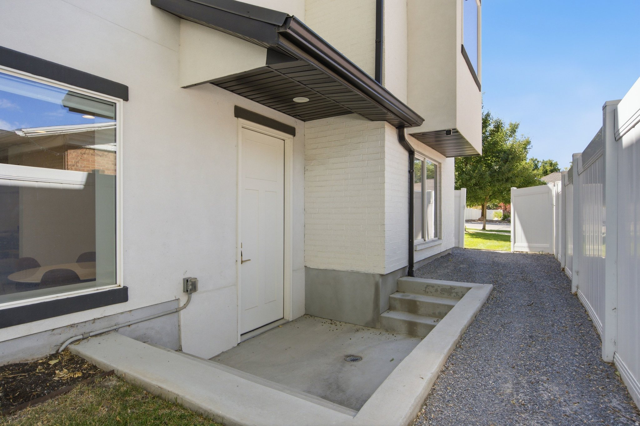 main property photo 72