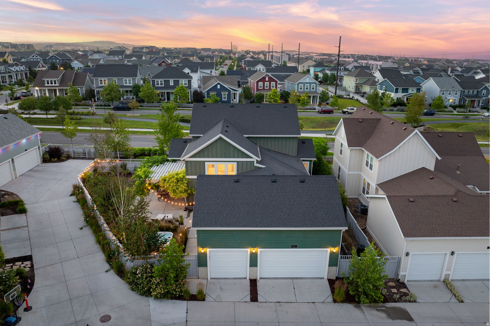 main property photo 79