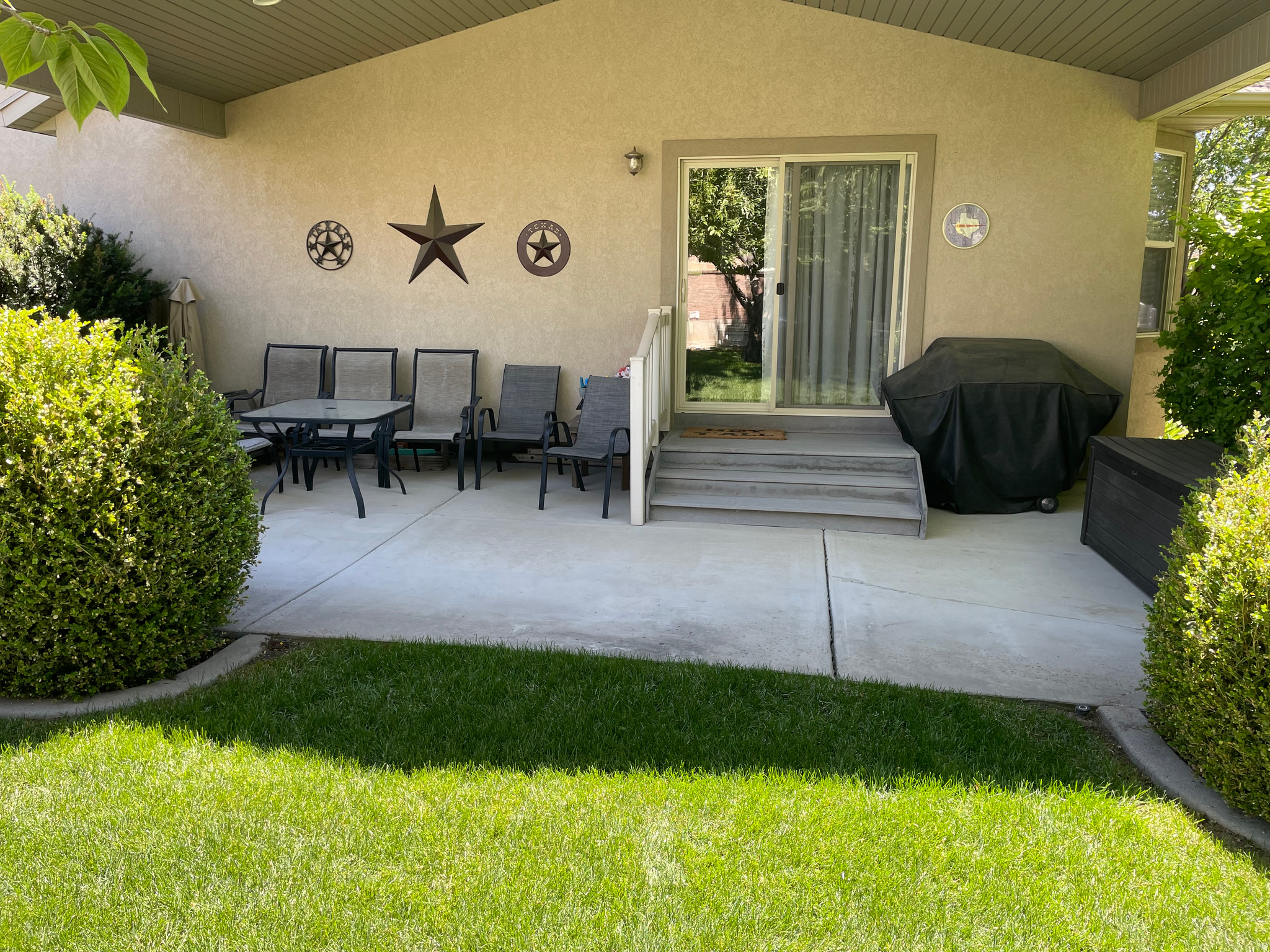 main property photo 27
