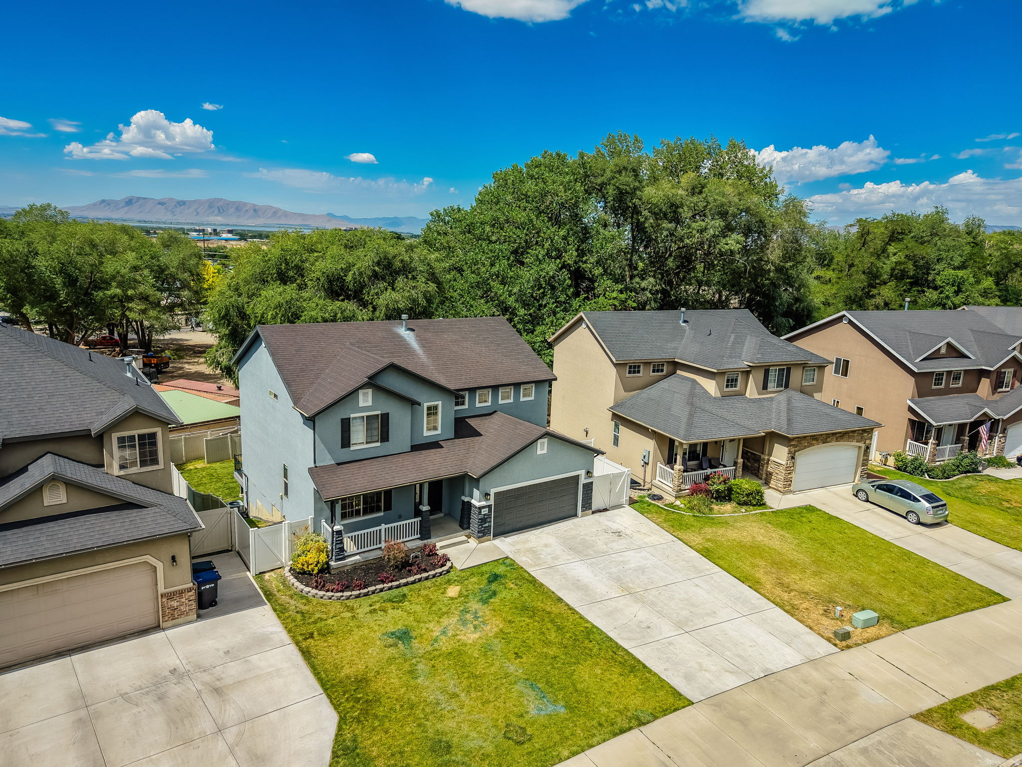 main property photo 44