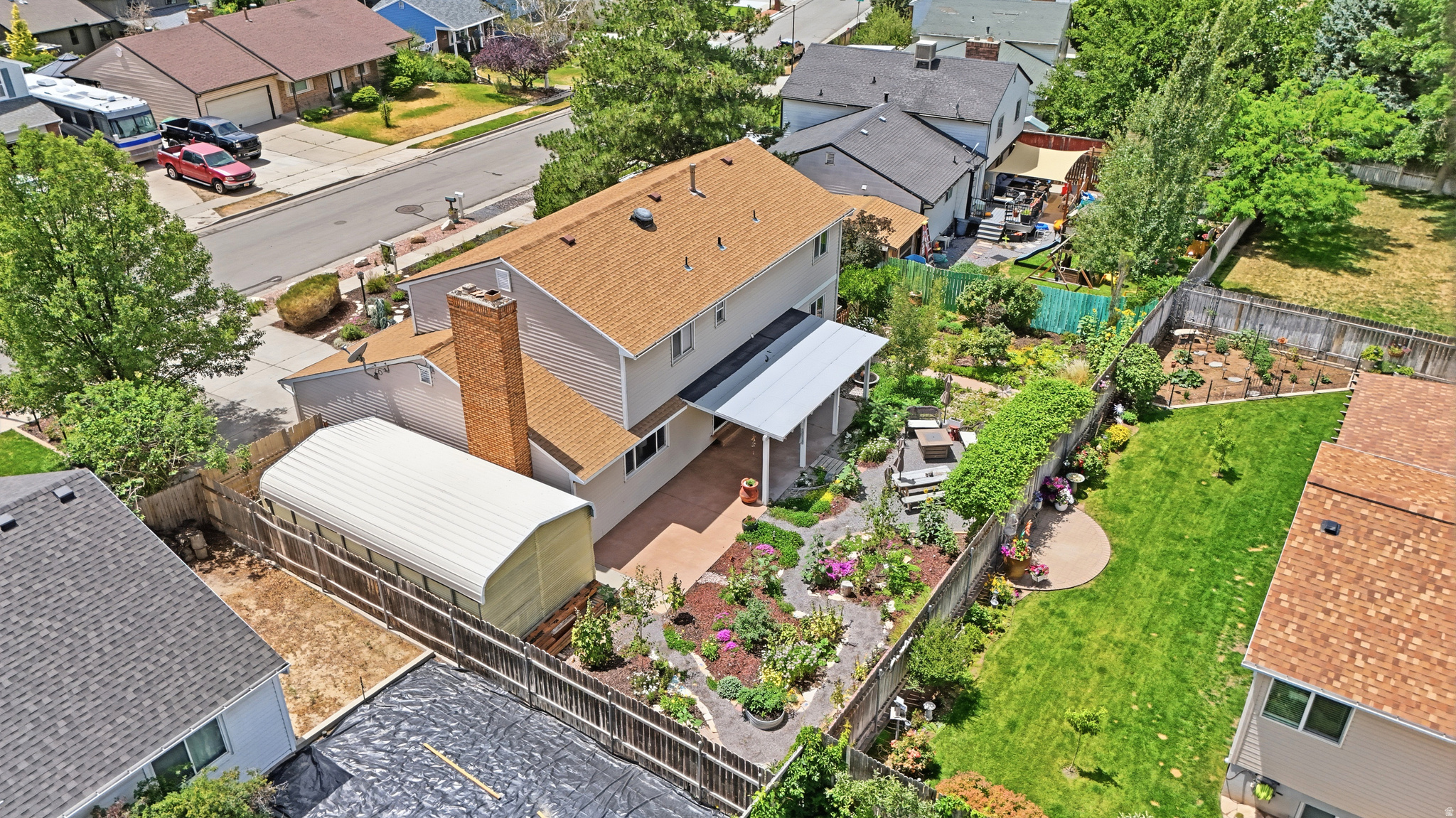 main property photo 45