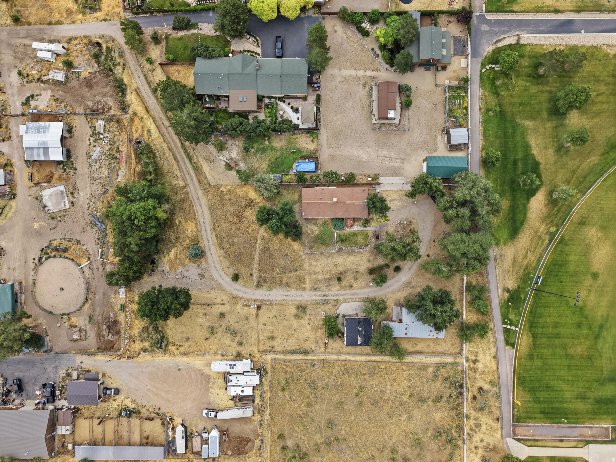 main property photo 20