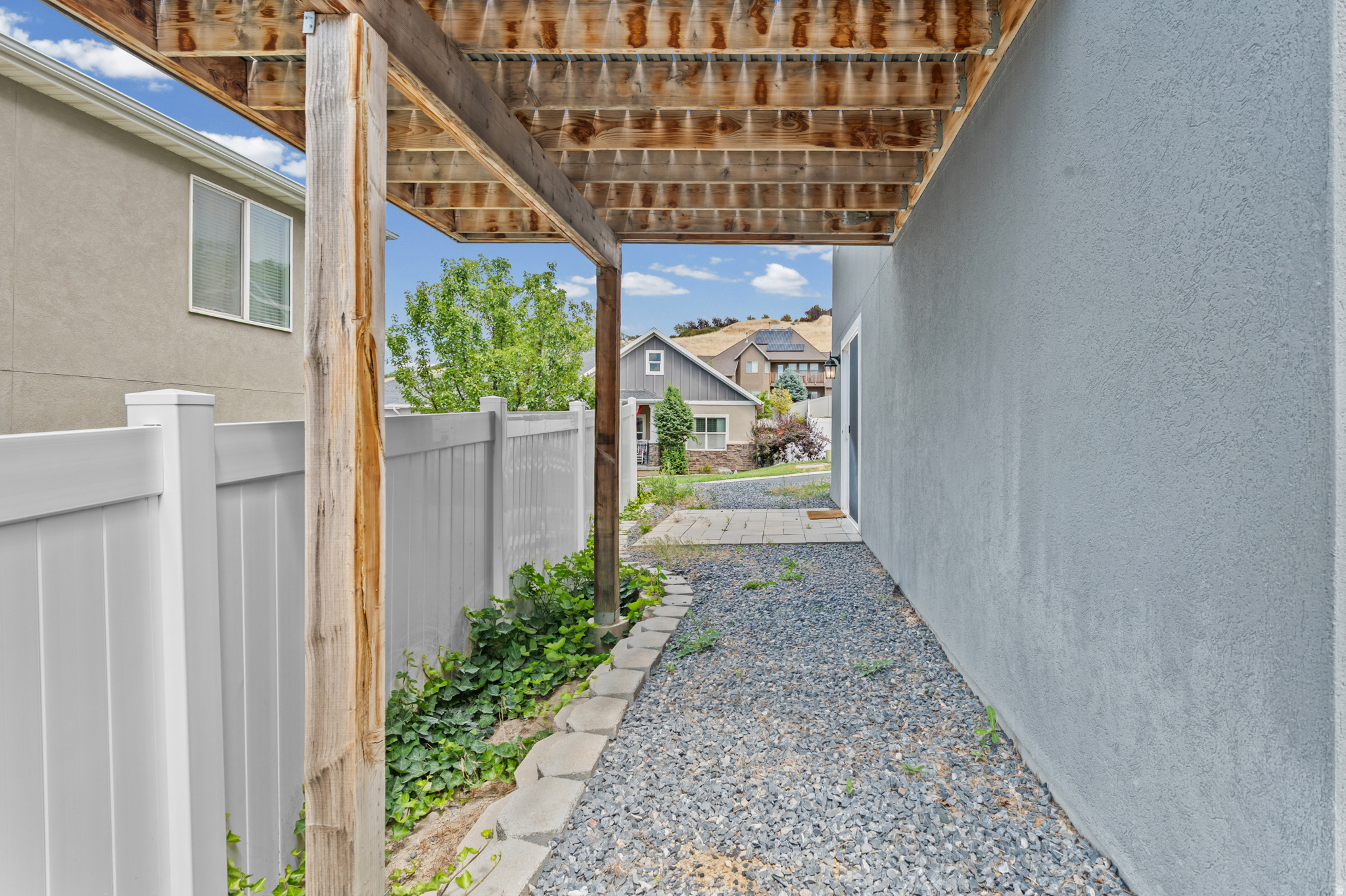 main property photo 45