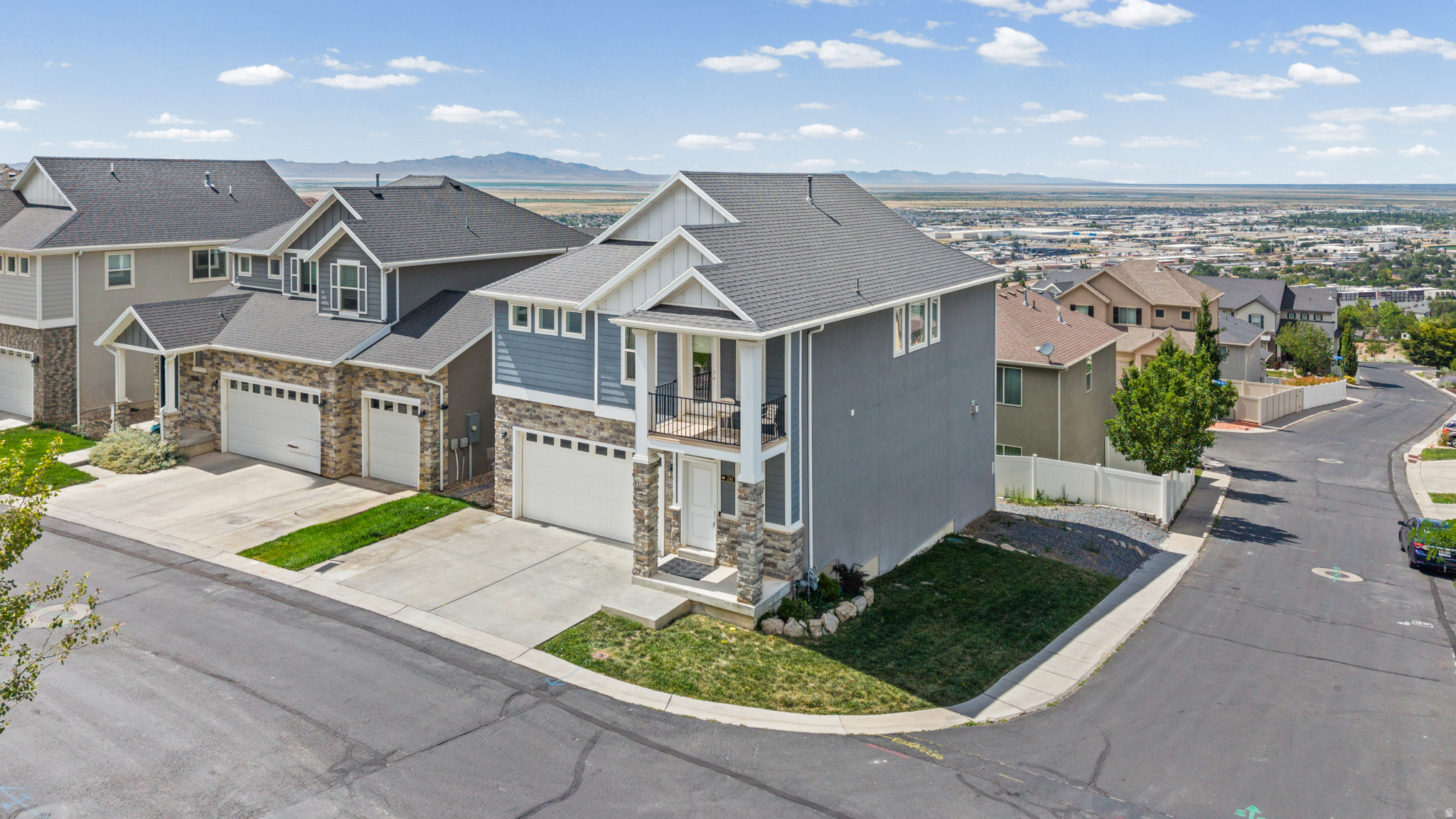 main property photo 46
