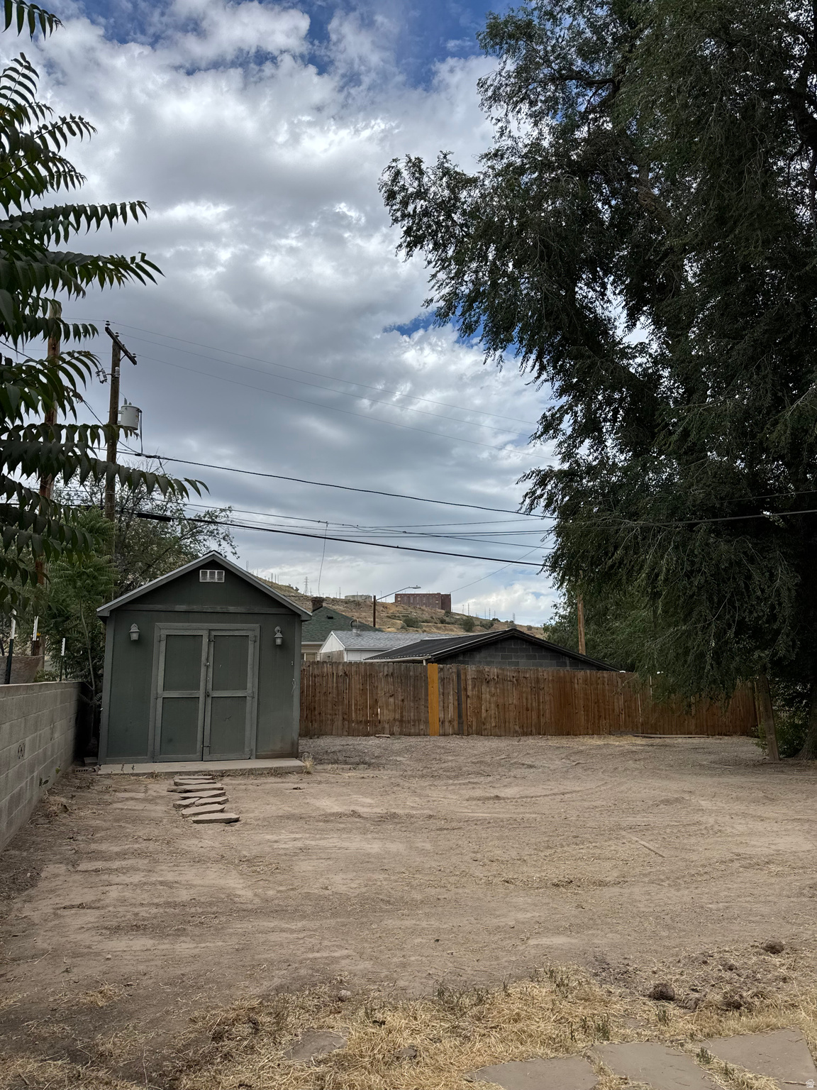 main property photo 14