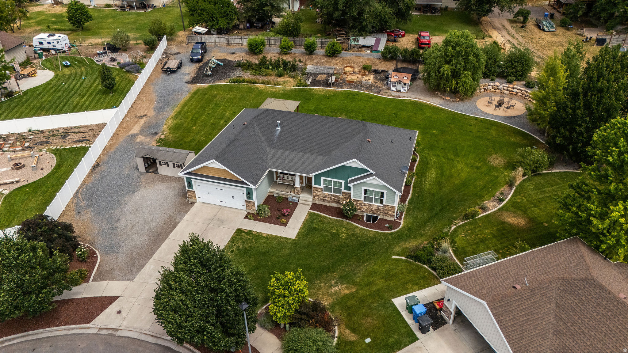 main property photo 68
