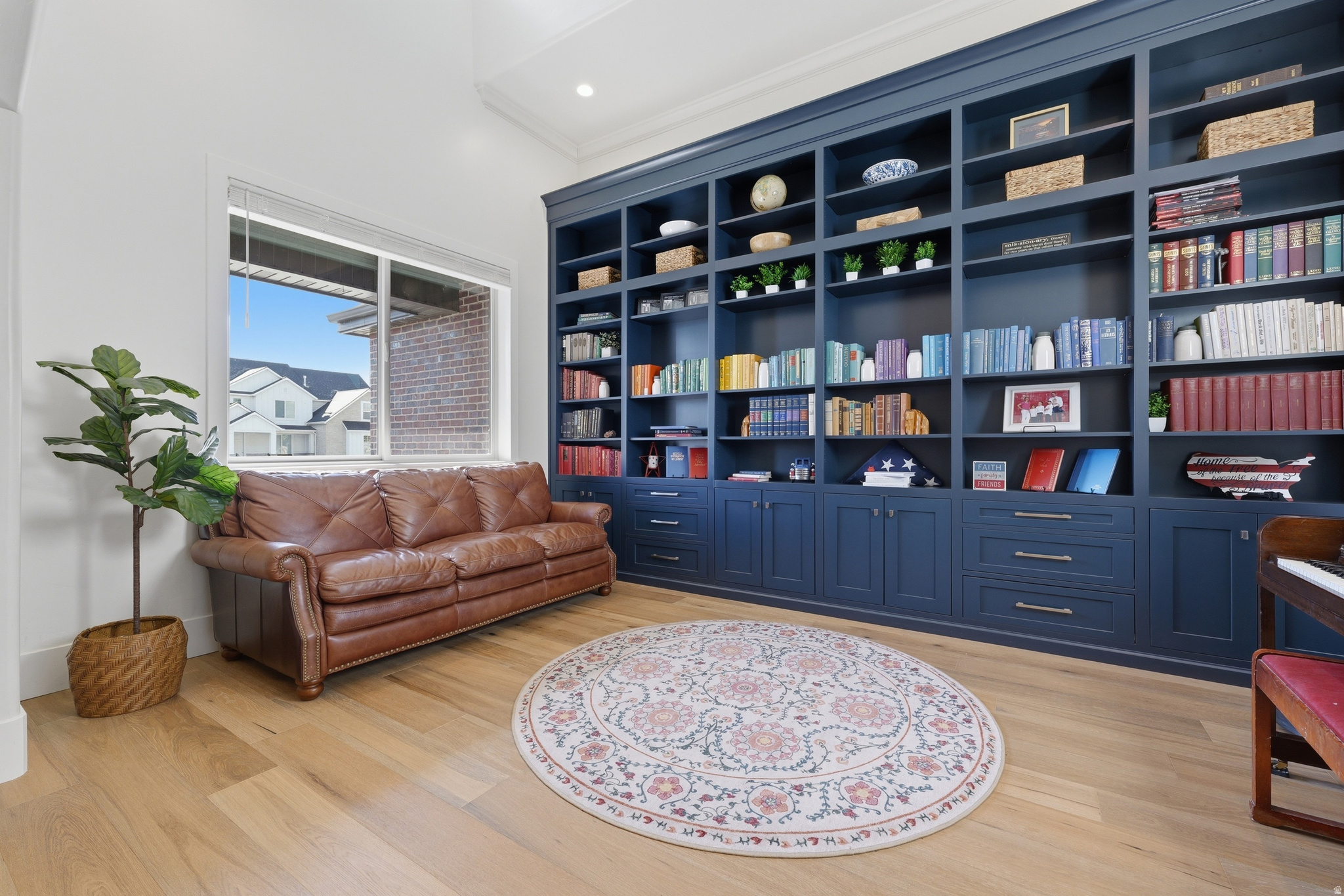 main property photo 13