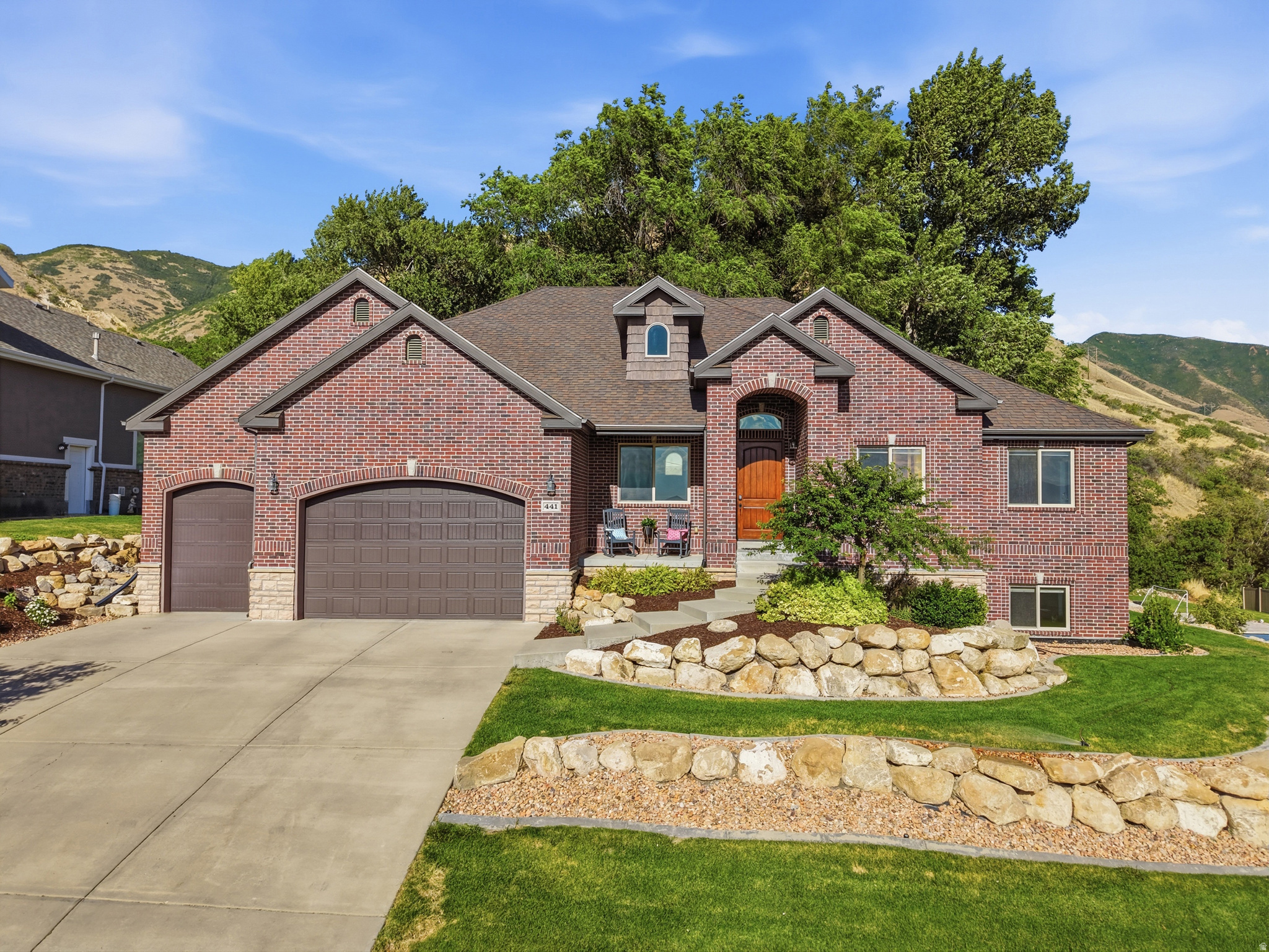 main property photo 6