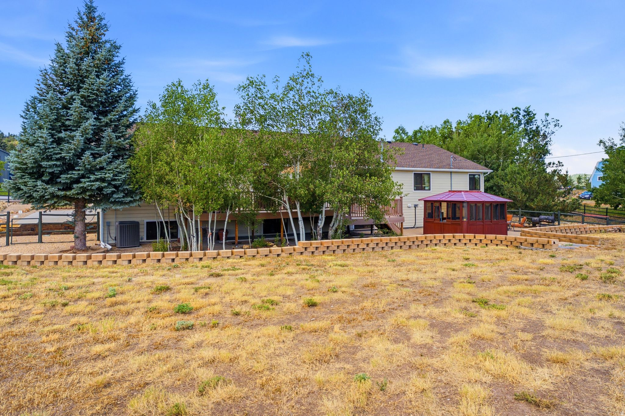 main property photo 21