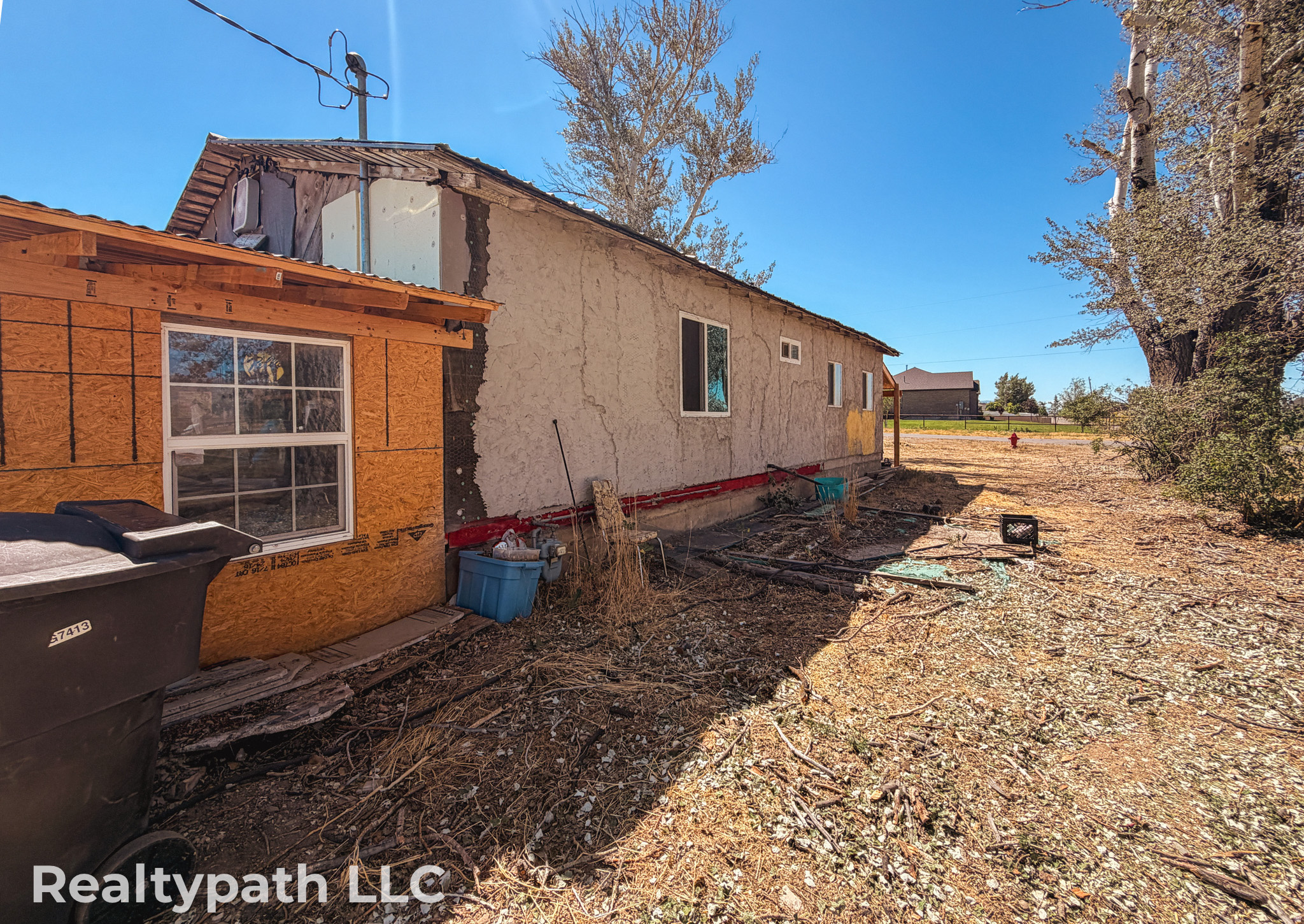 main property photo 13