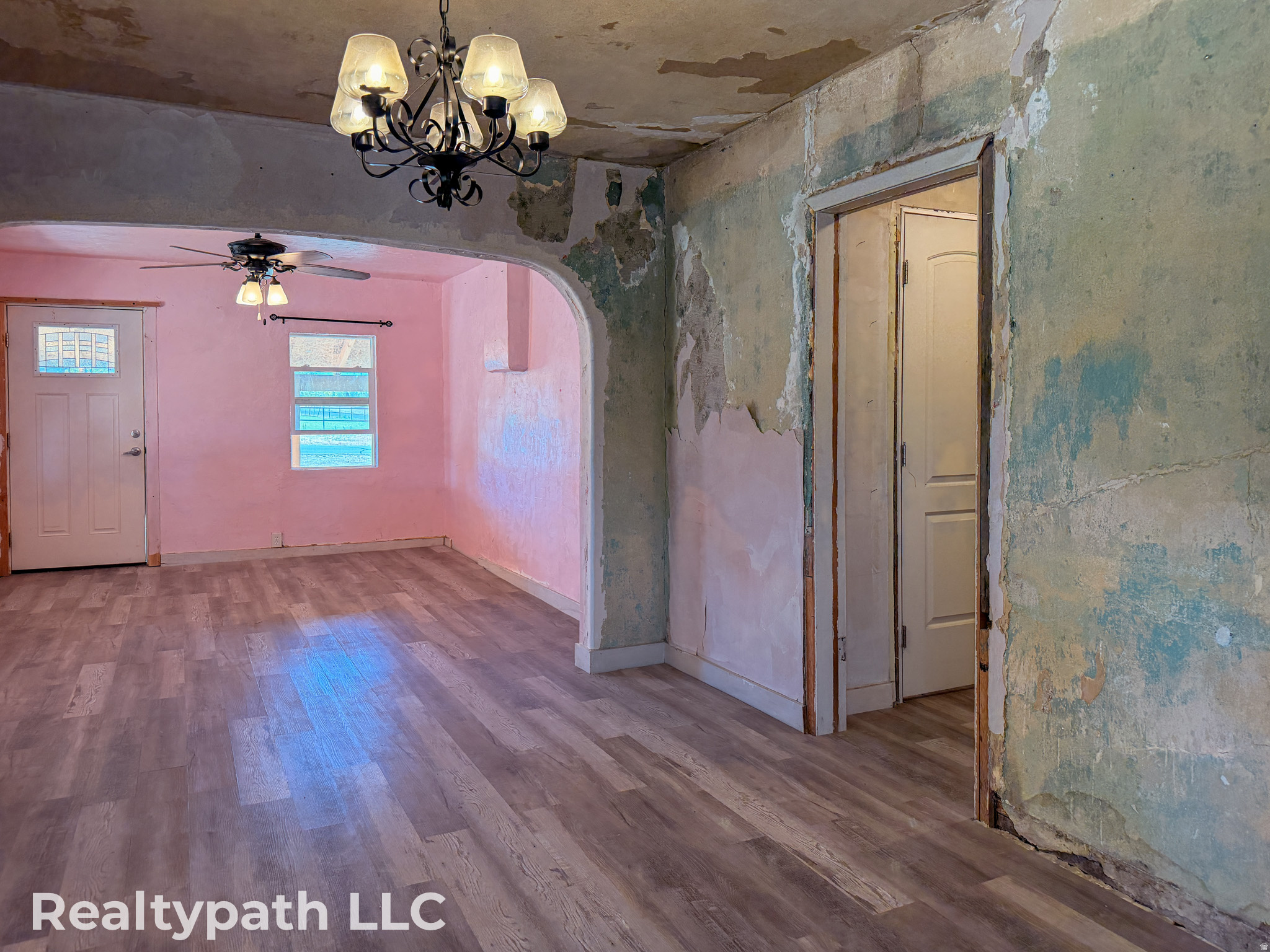 main property photo 17