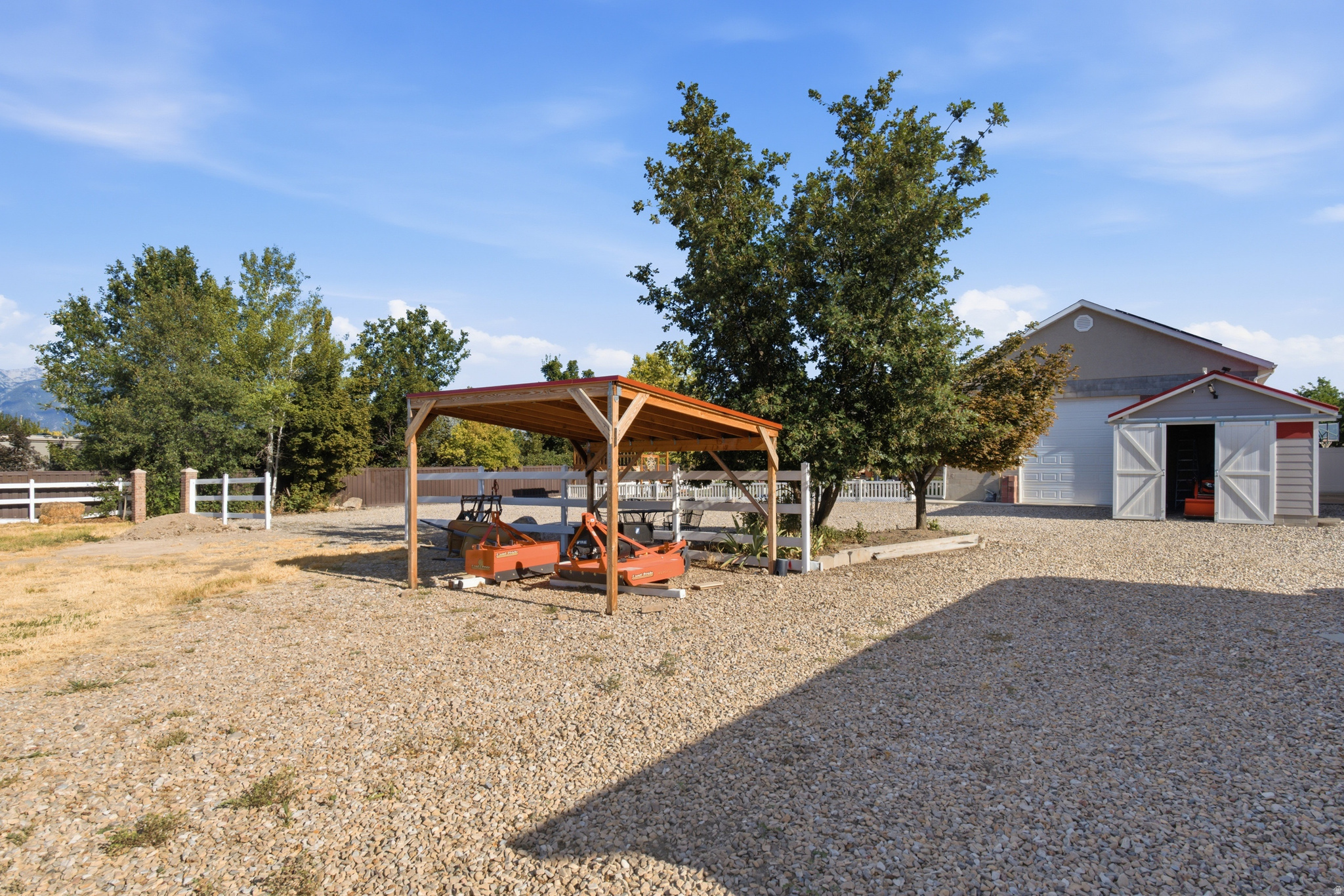 main property photo 60