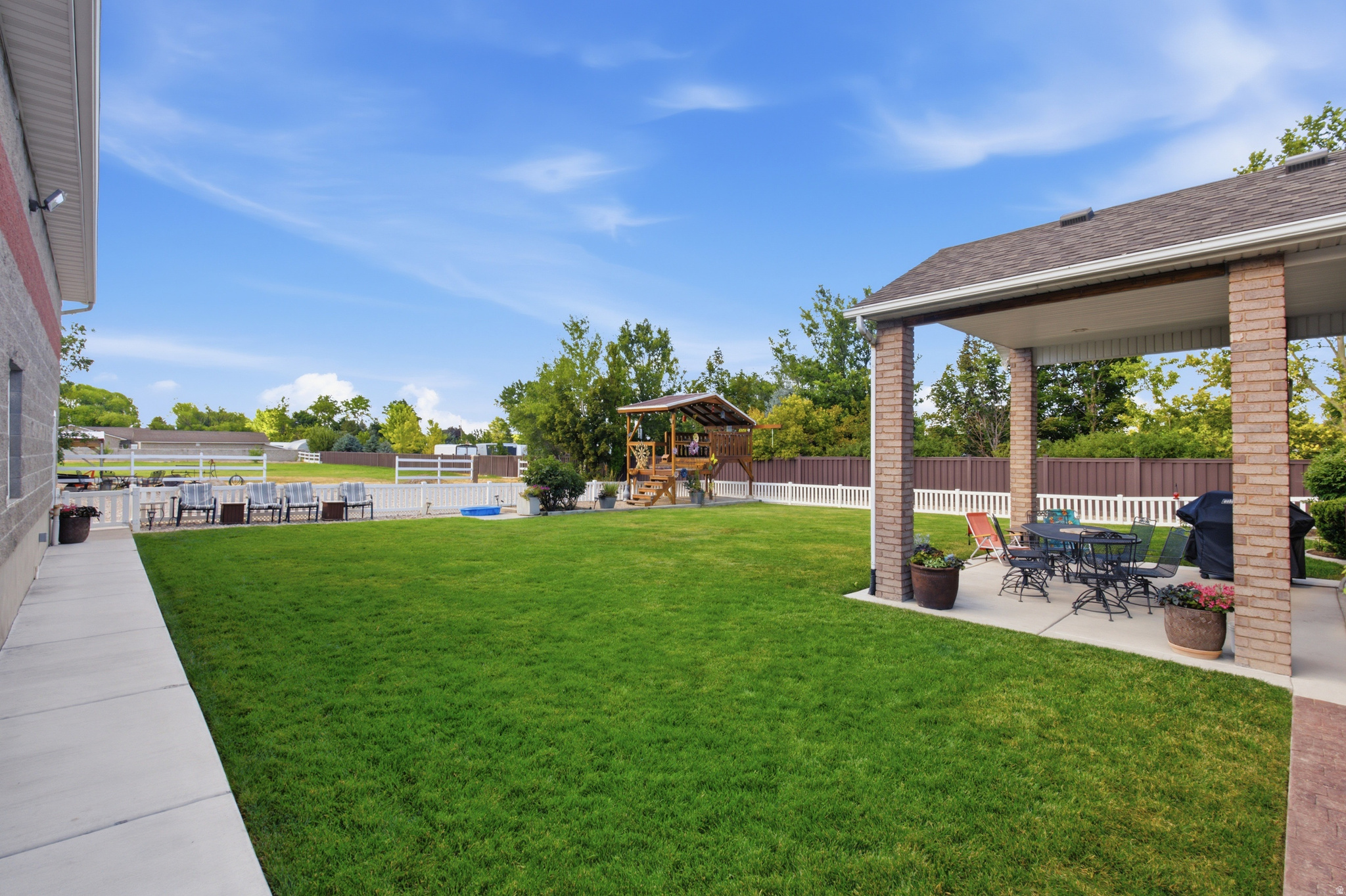 main property photo 65