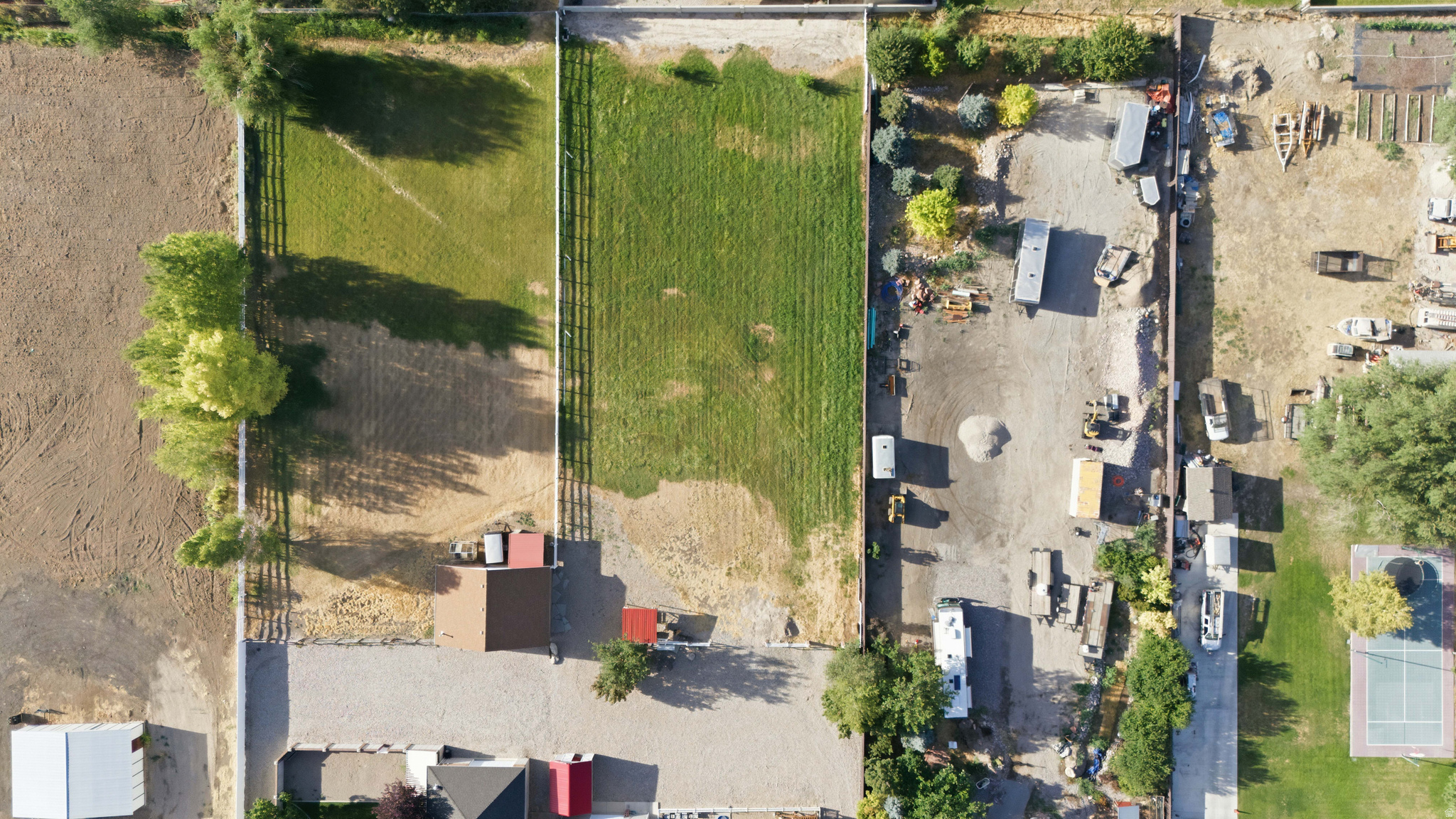 main property photo 74