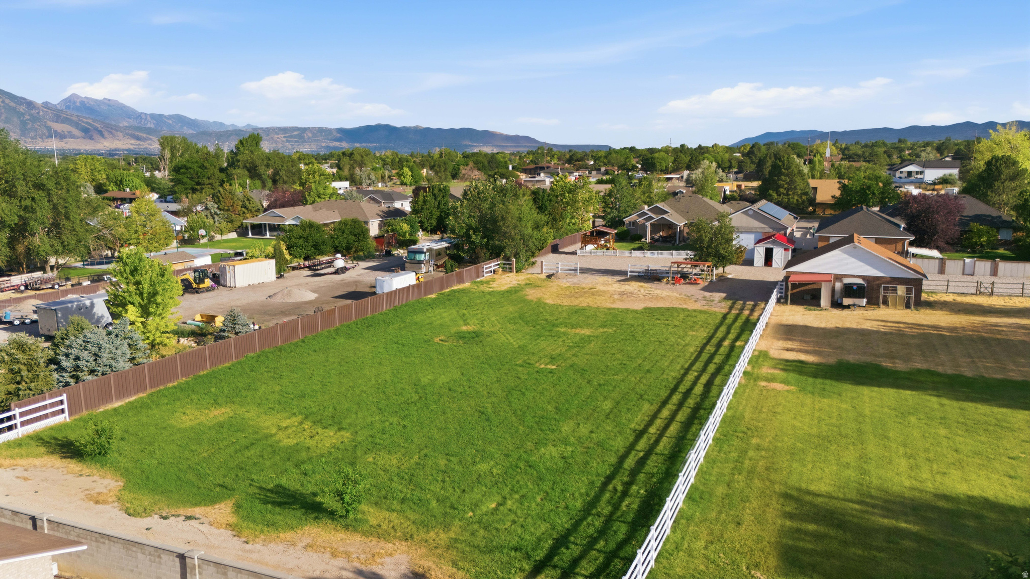 main property photo 76