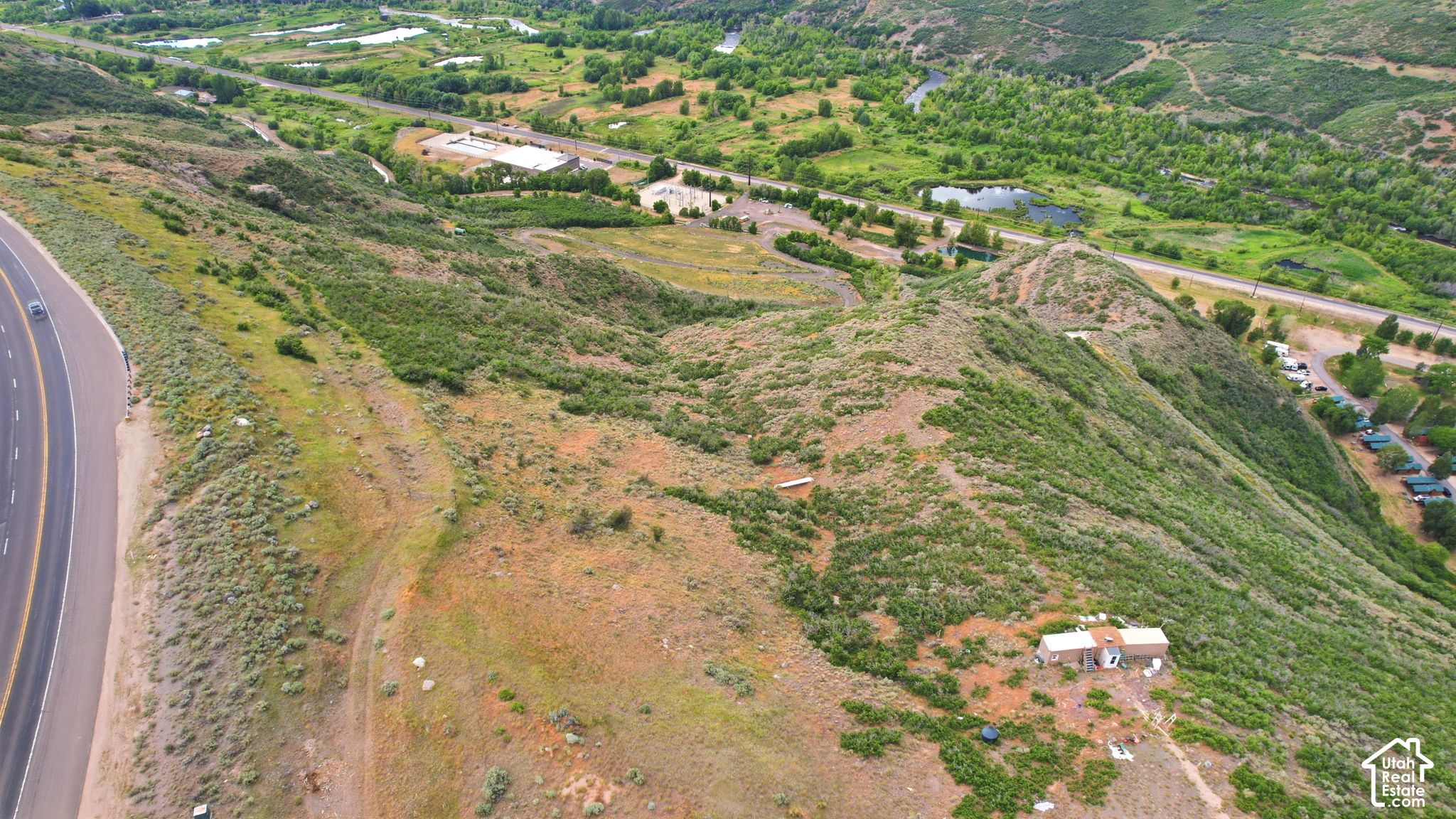 main property photo 13