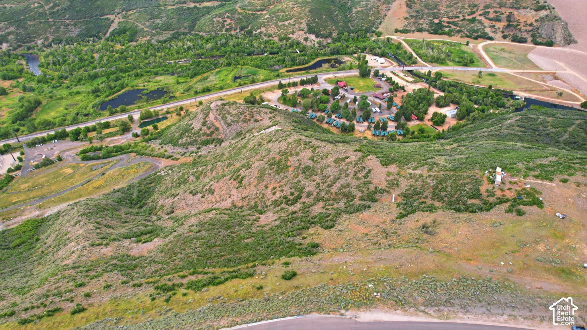 main property photo 14