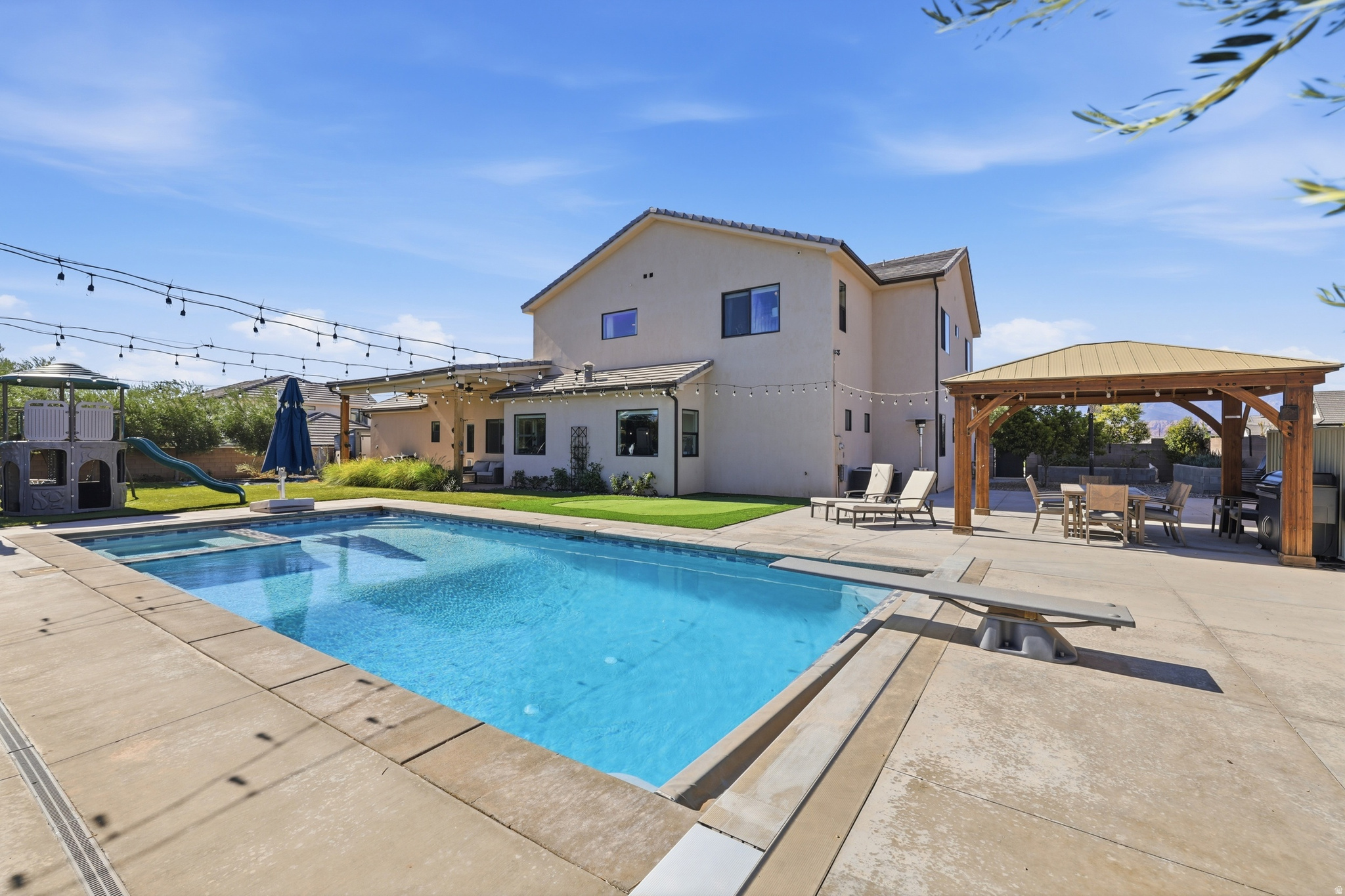 main property photo 60
