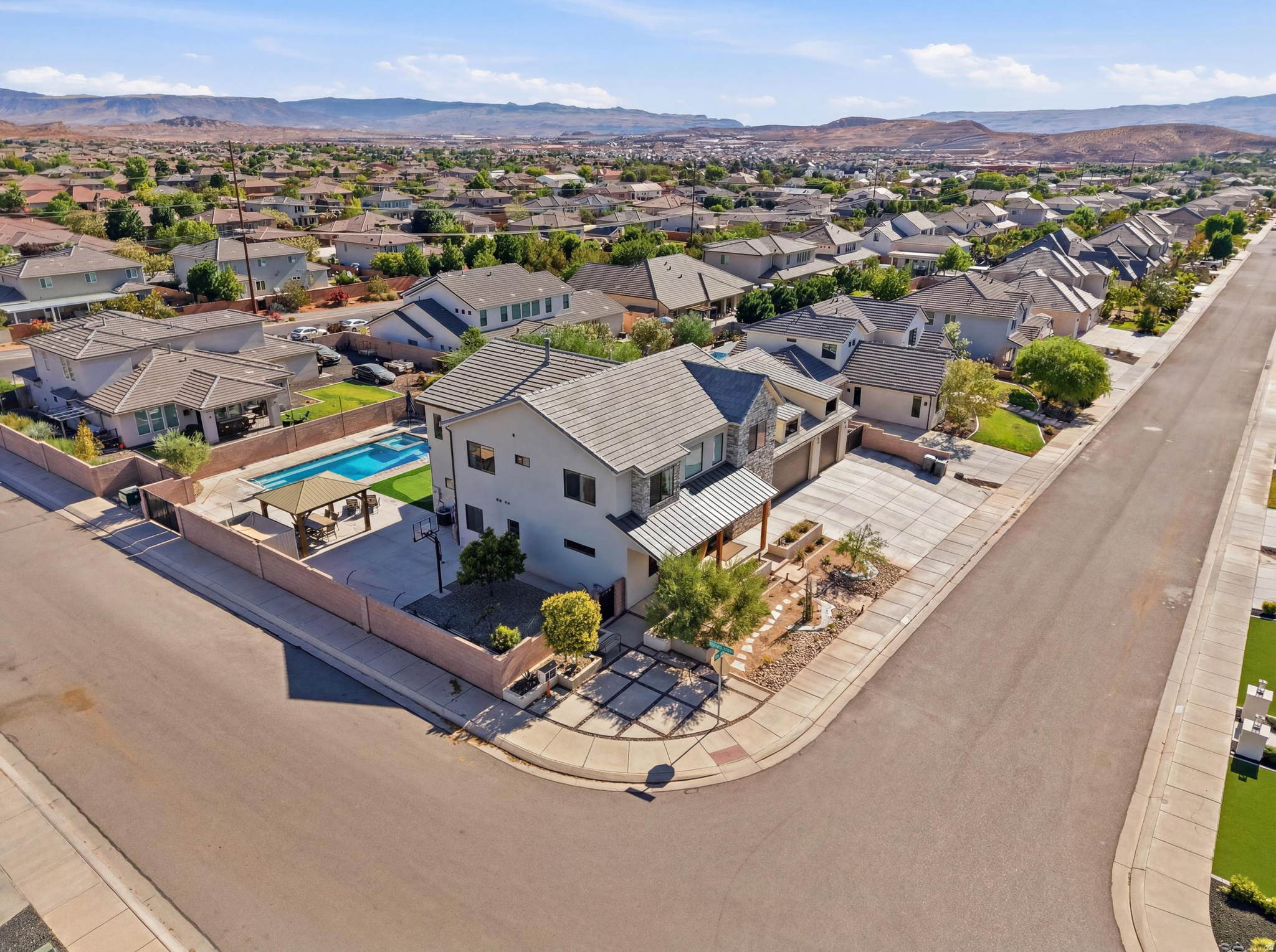 main property photo 76