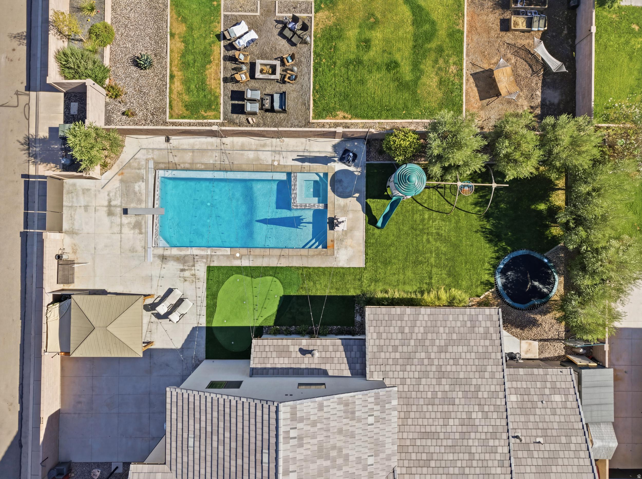 main property photo 78