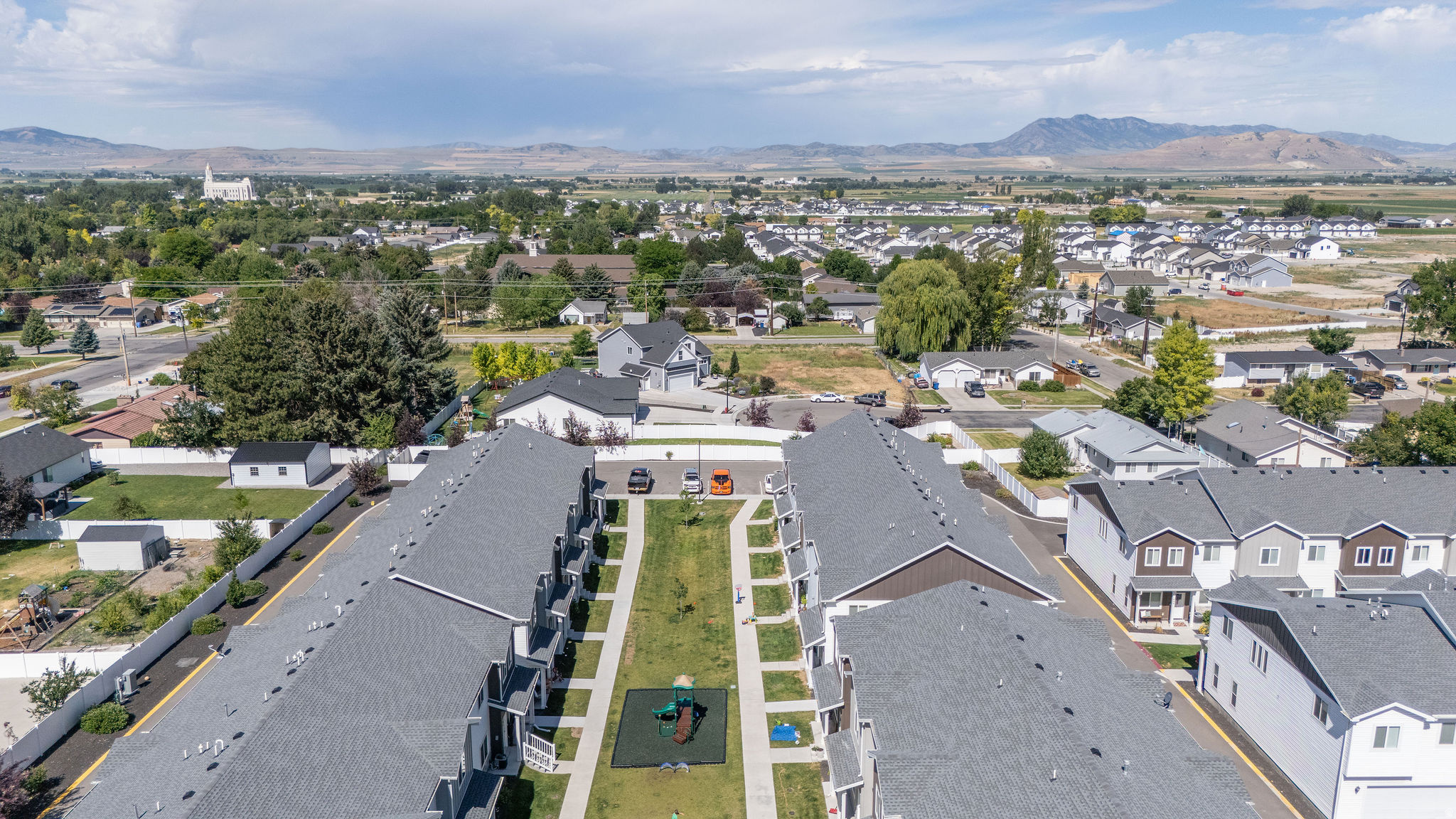 main property photo 29