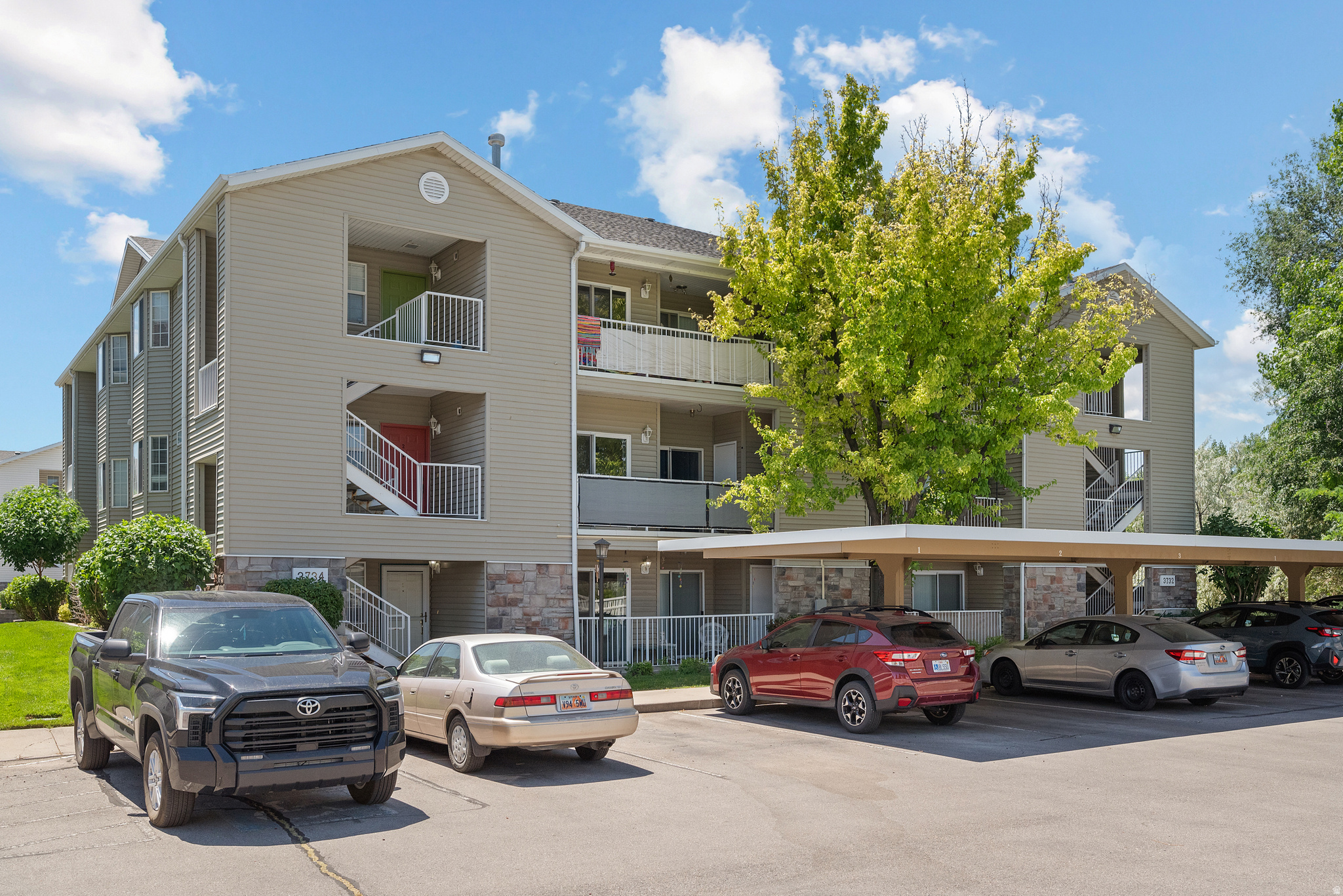 main property photo 23