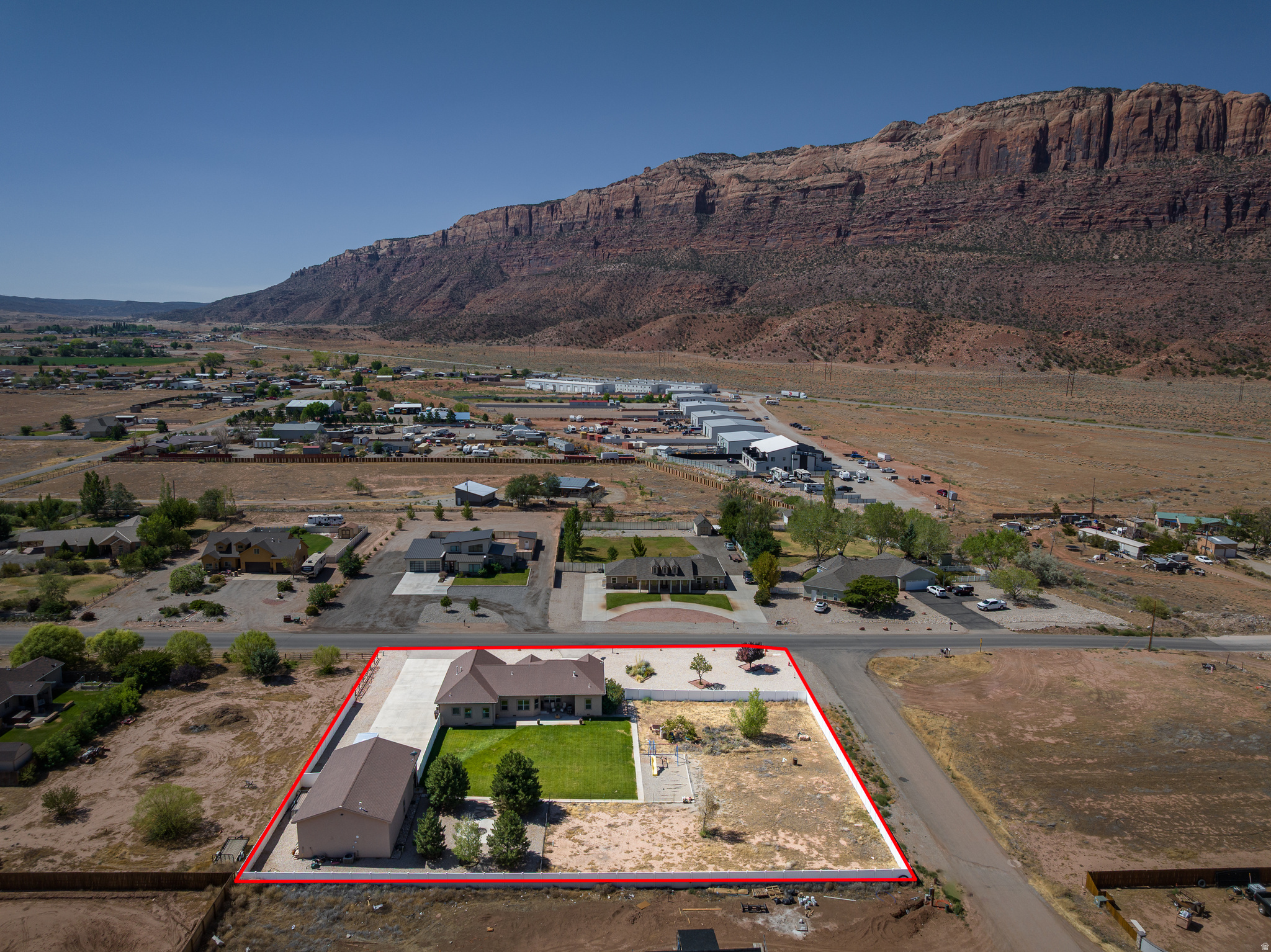 main property photo 3