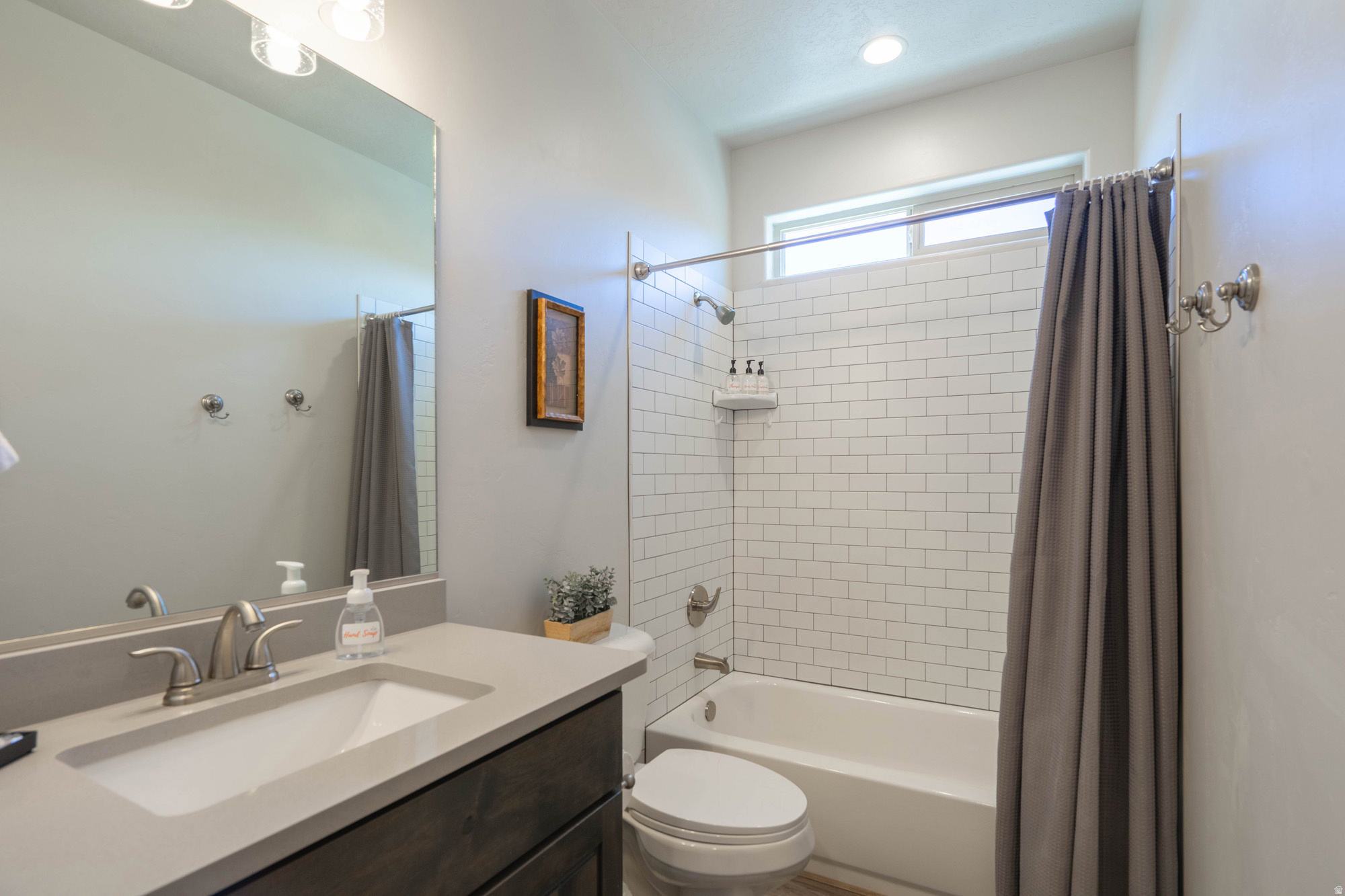 main property photo 89