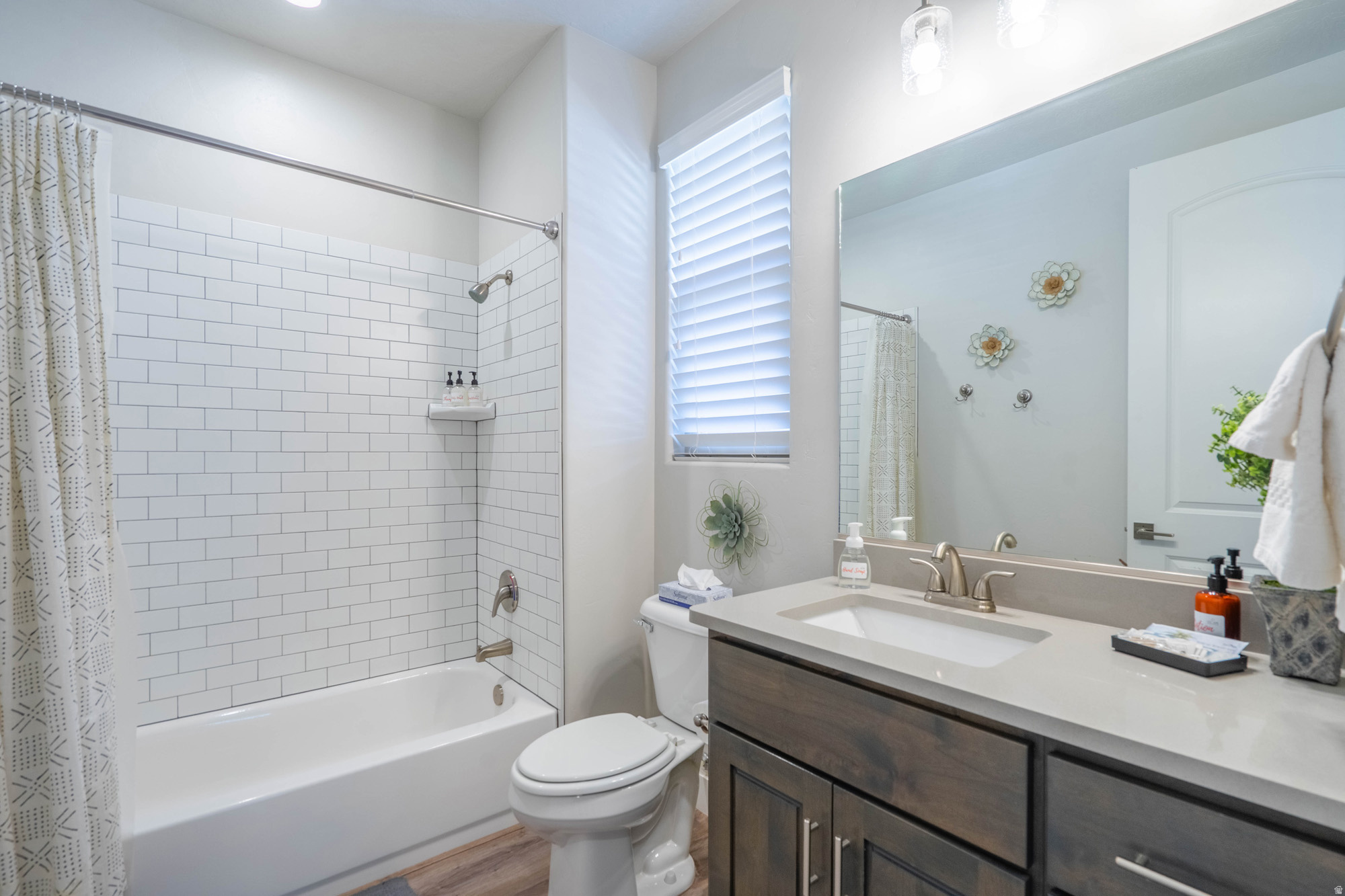 main property photo 94