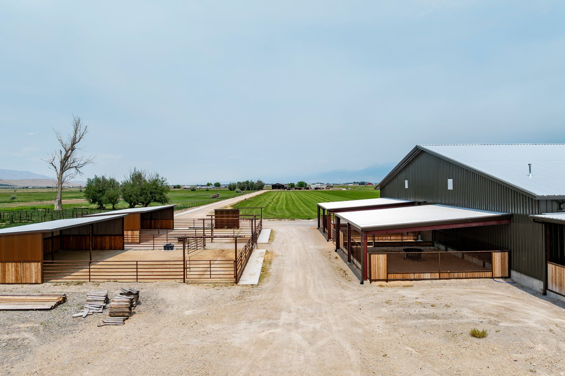 main property photo 25