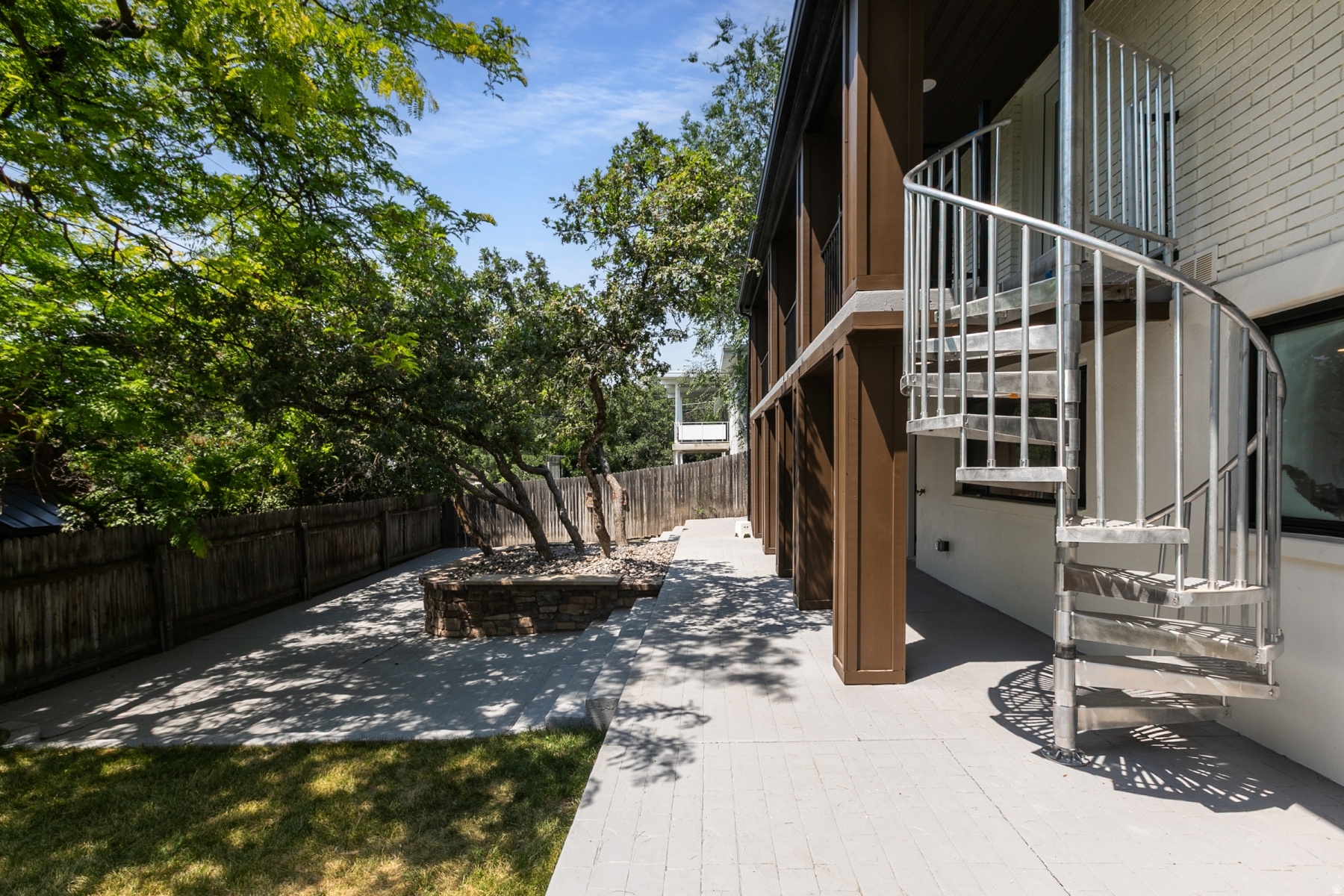 main property photo 54