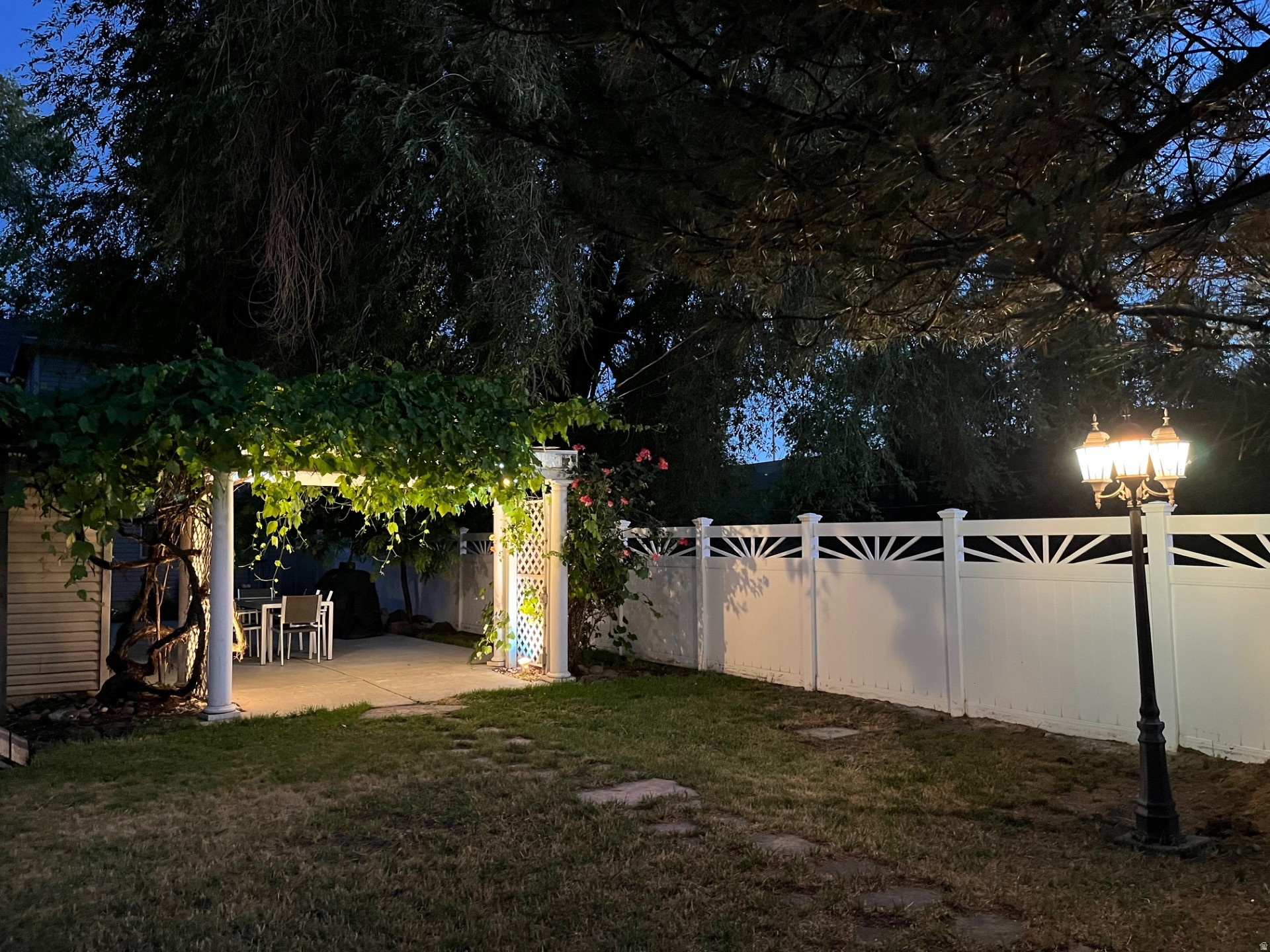 main property photo 21