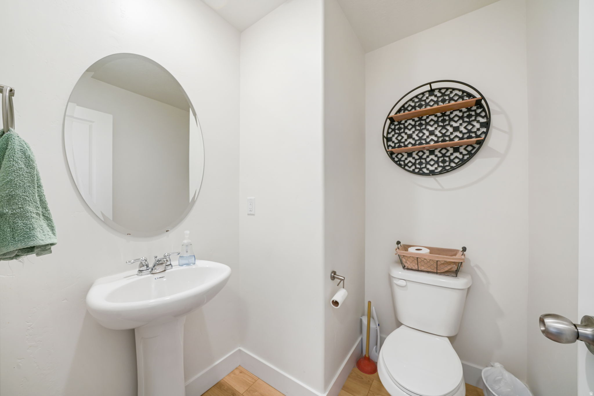 main property photo 8