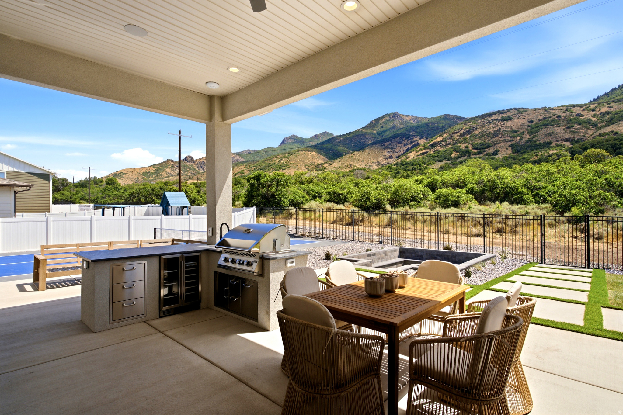 main property photo 74