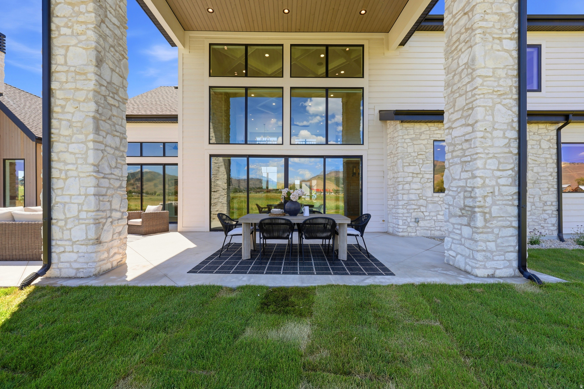 main property photo 66