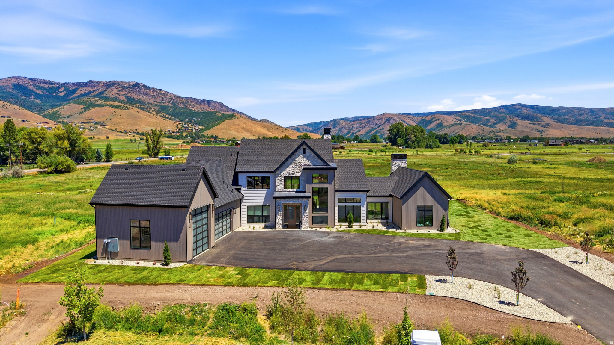 main property photo 80