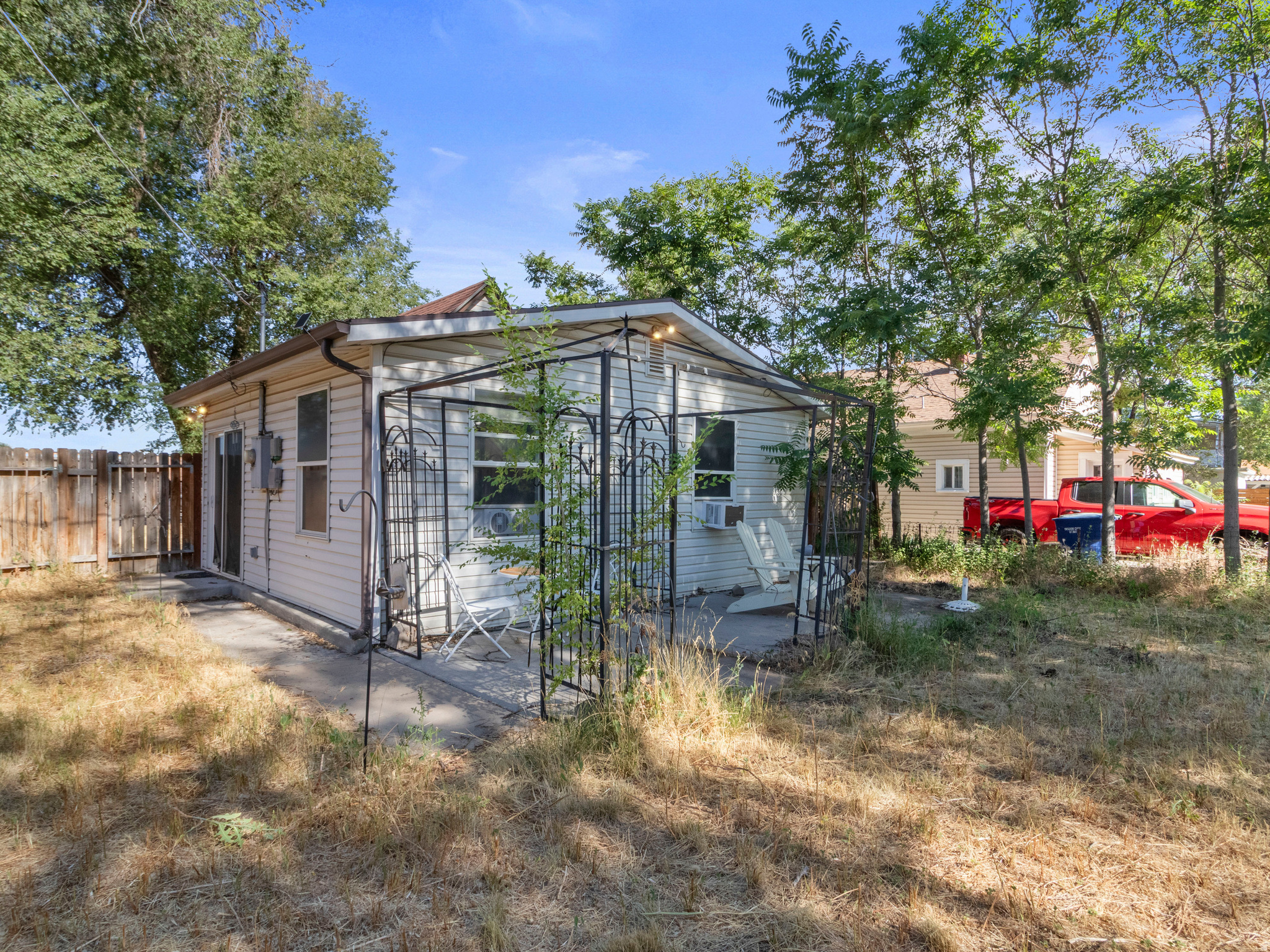 main property photo 22